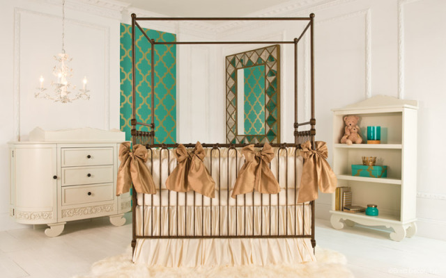 Joy Gold Canopy Crib