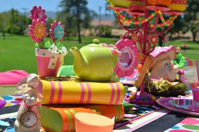 Mad Hatter Birthday Party Tablescape - Project Nursery