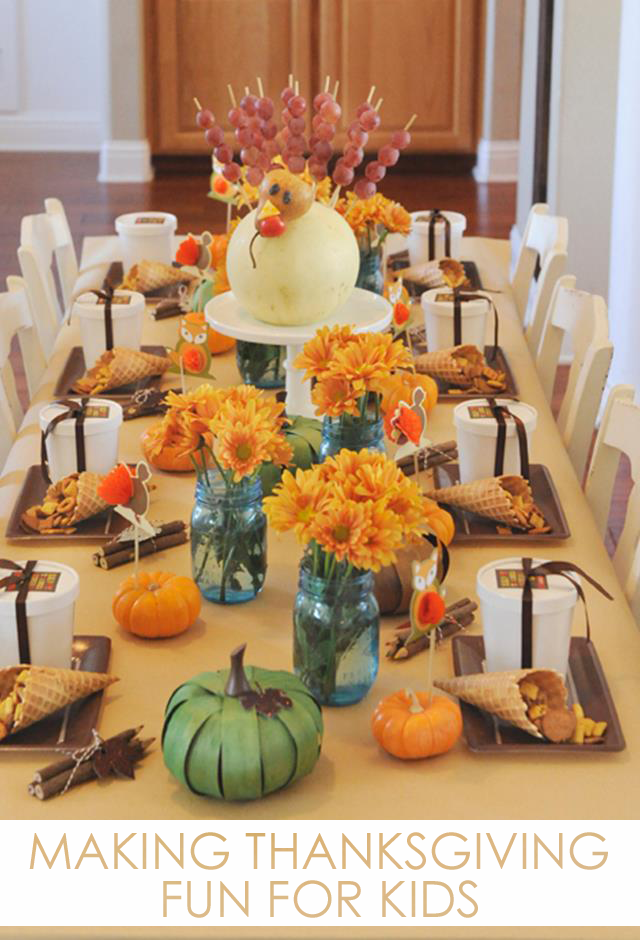 Kids' Thanksgiving Table