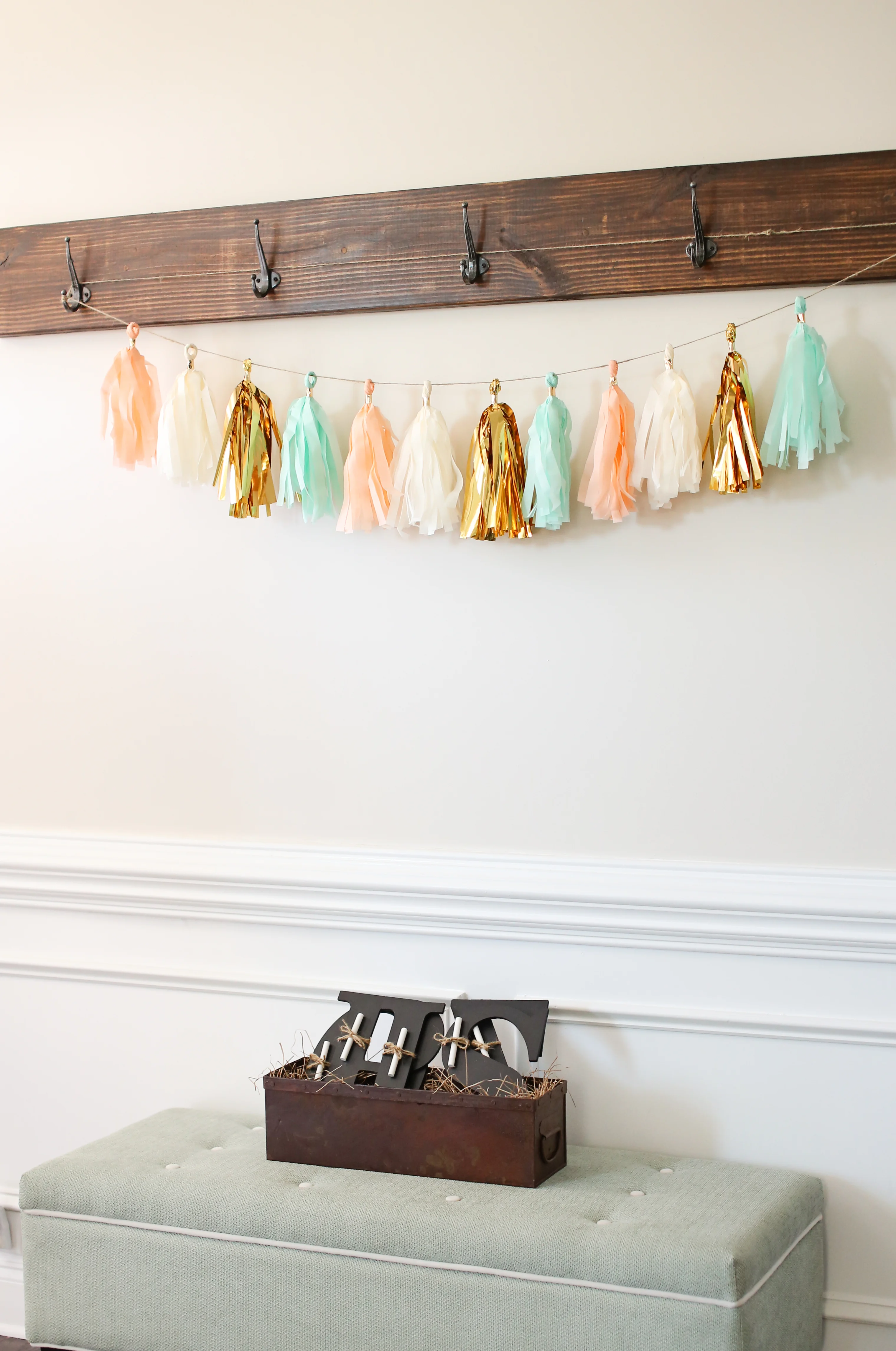 DIY : Mini Tassel Garland