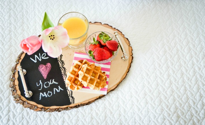 DIY Wood Slice Serving Tray