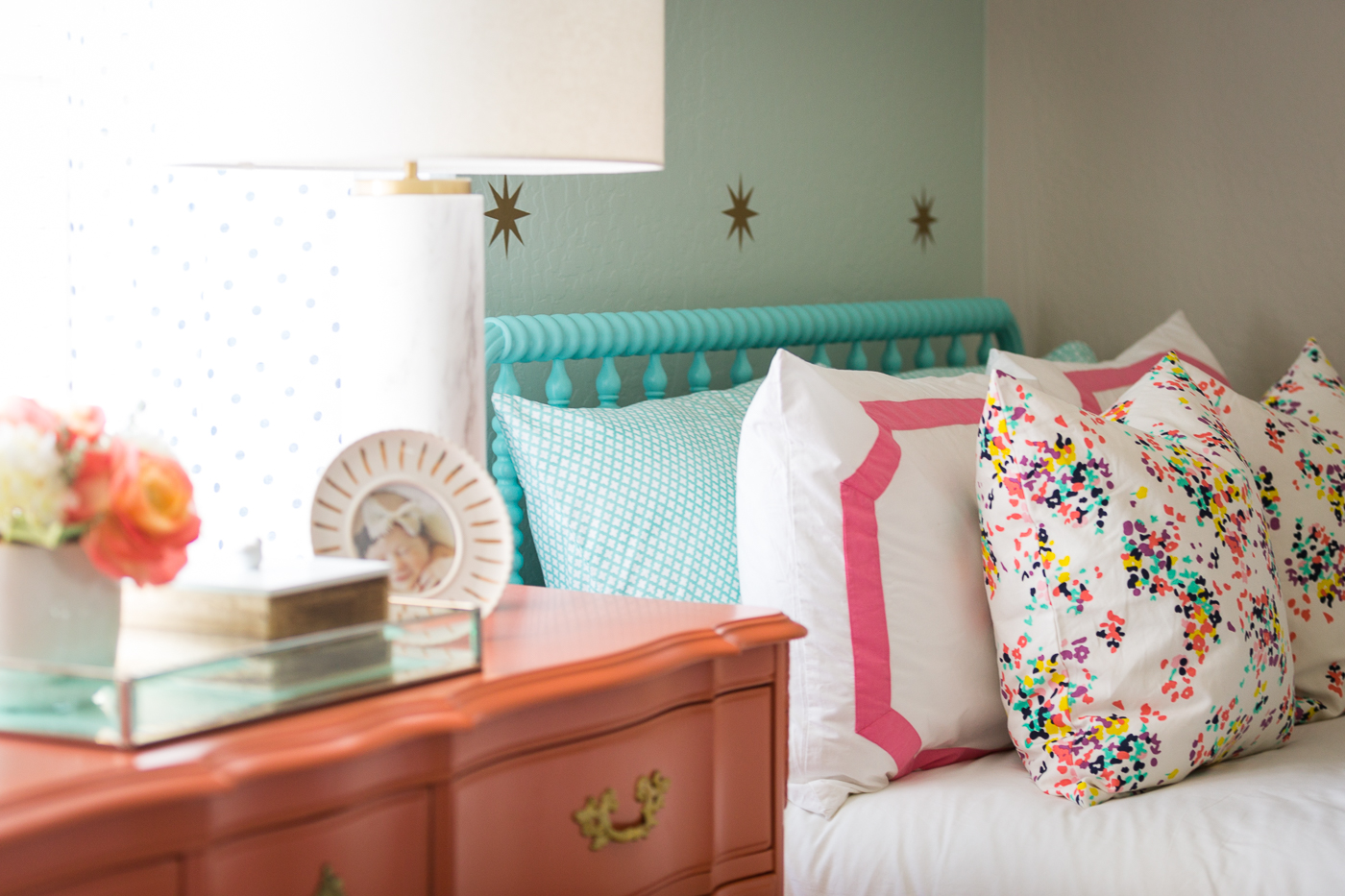 Spring-Inspired Girls' Room Design