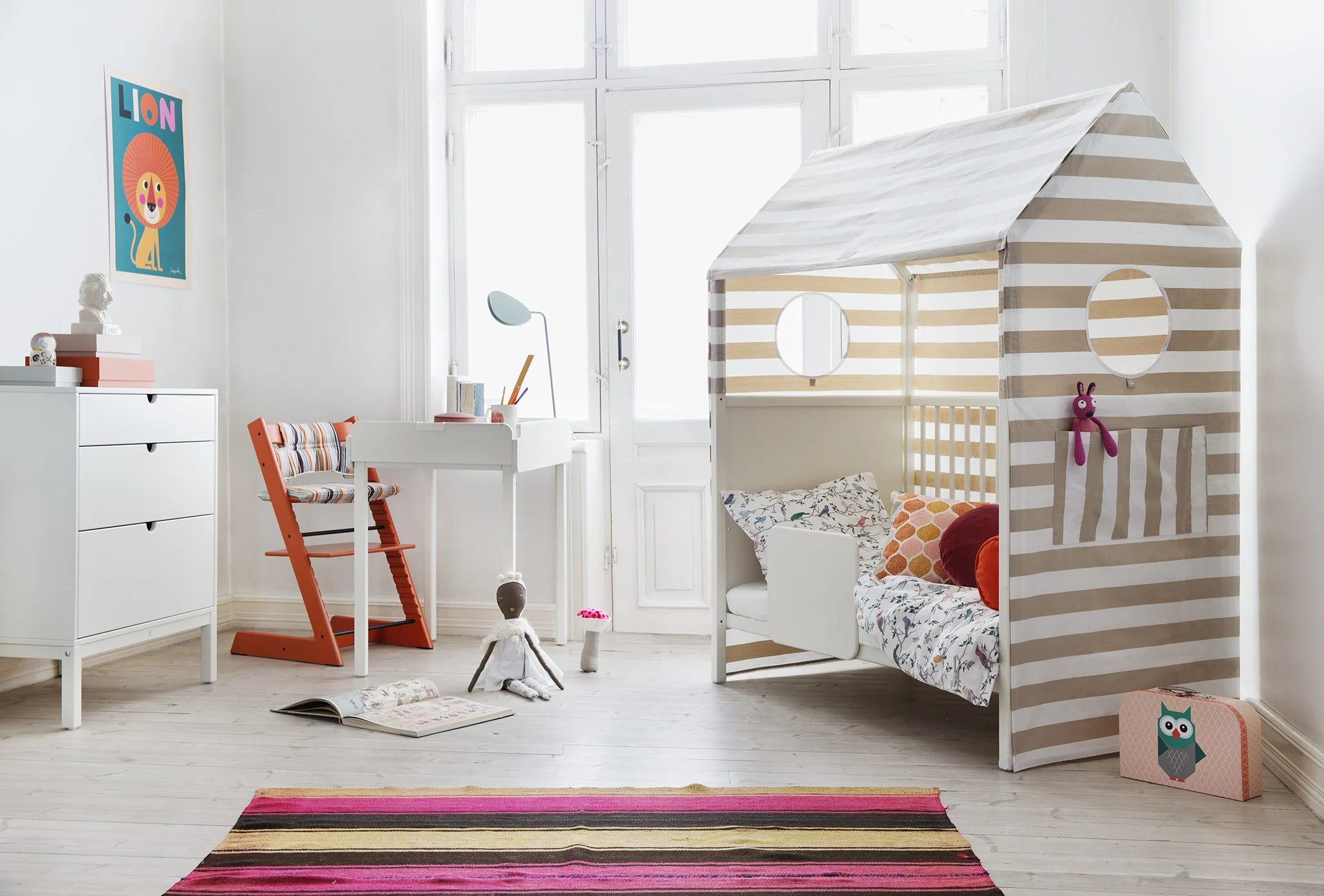 Stokke Home Bed with Bed Tent Textiles, Dresser and Changer