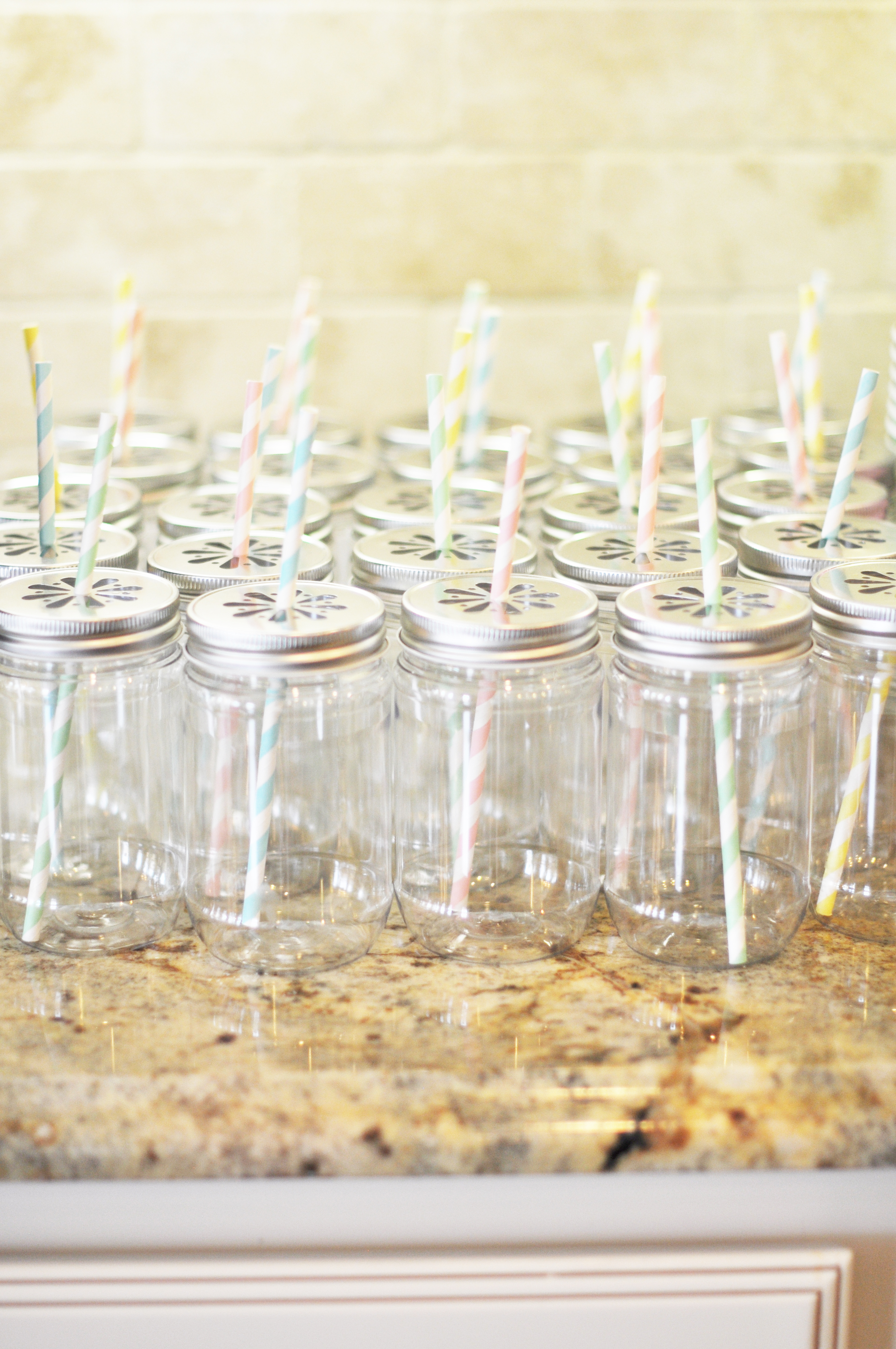 Plastic Mason Jars with Daisy Cut Lids