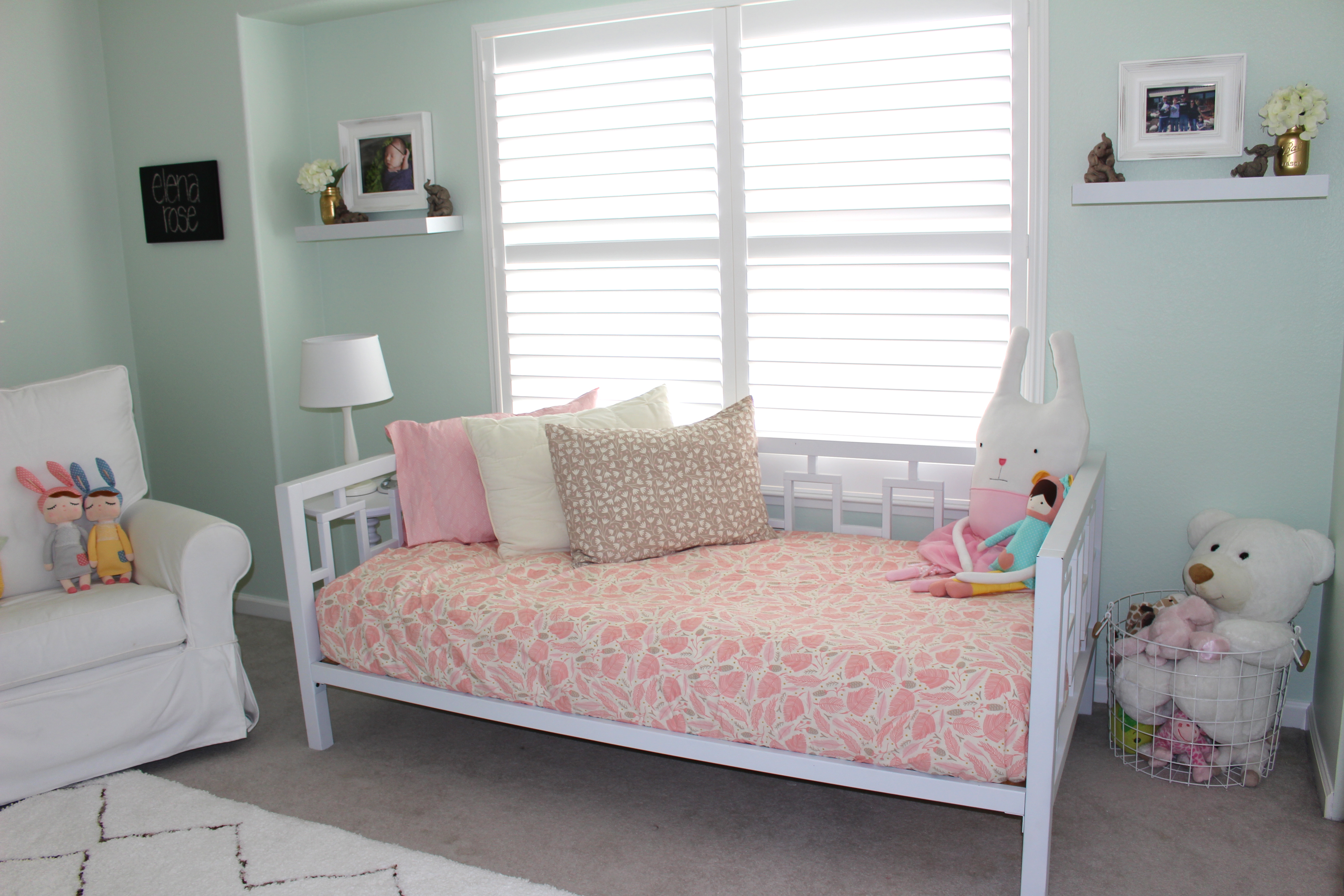 Day Bed in Pink and Mint Nursery
