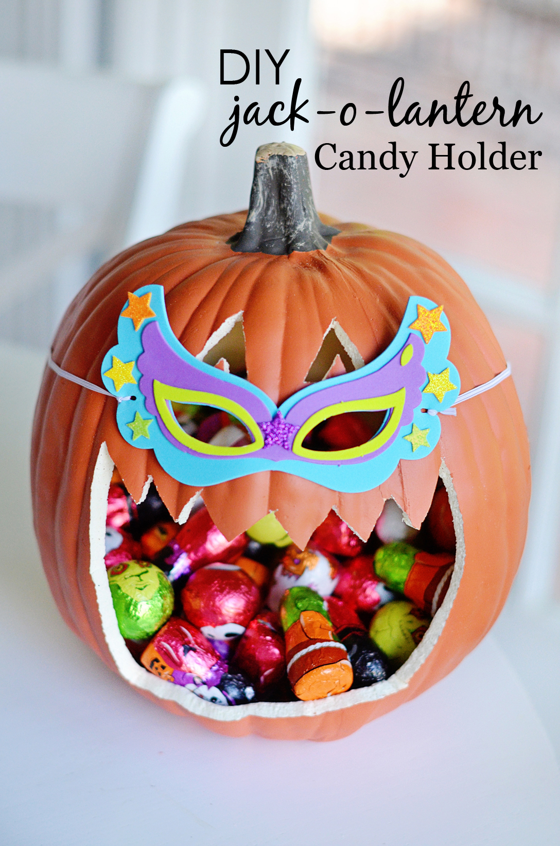 DIY Jack-O-Lantern Candy Holder