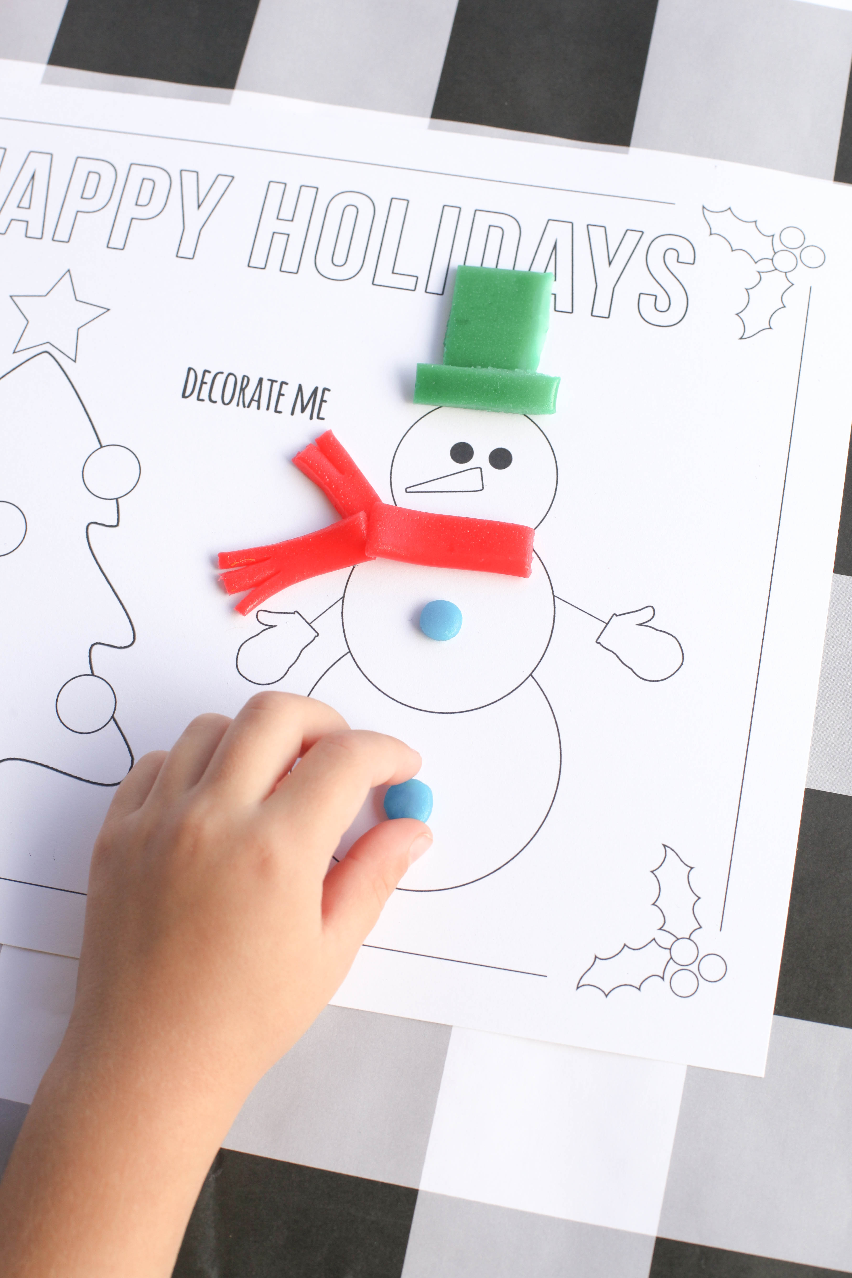 Printable Holiday Placemat for Decorating