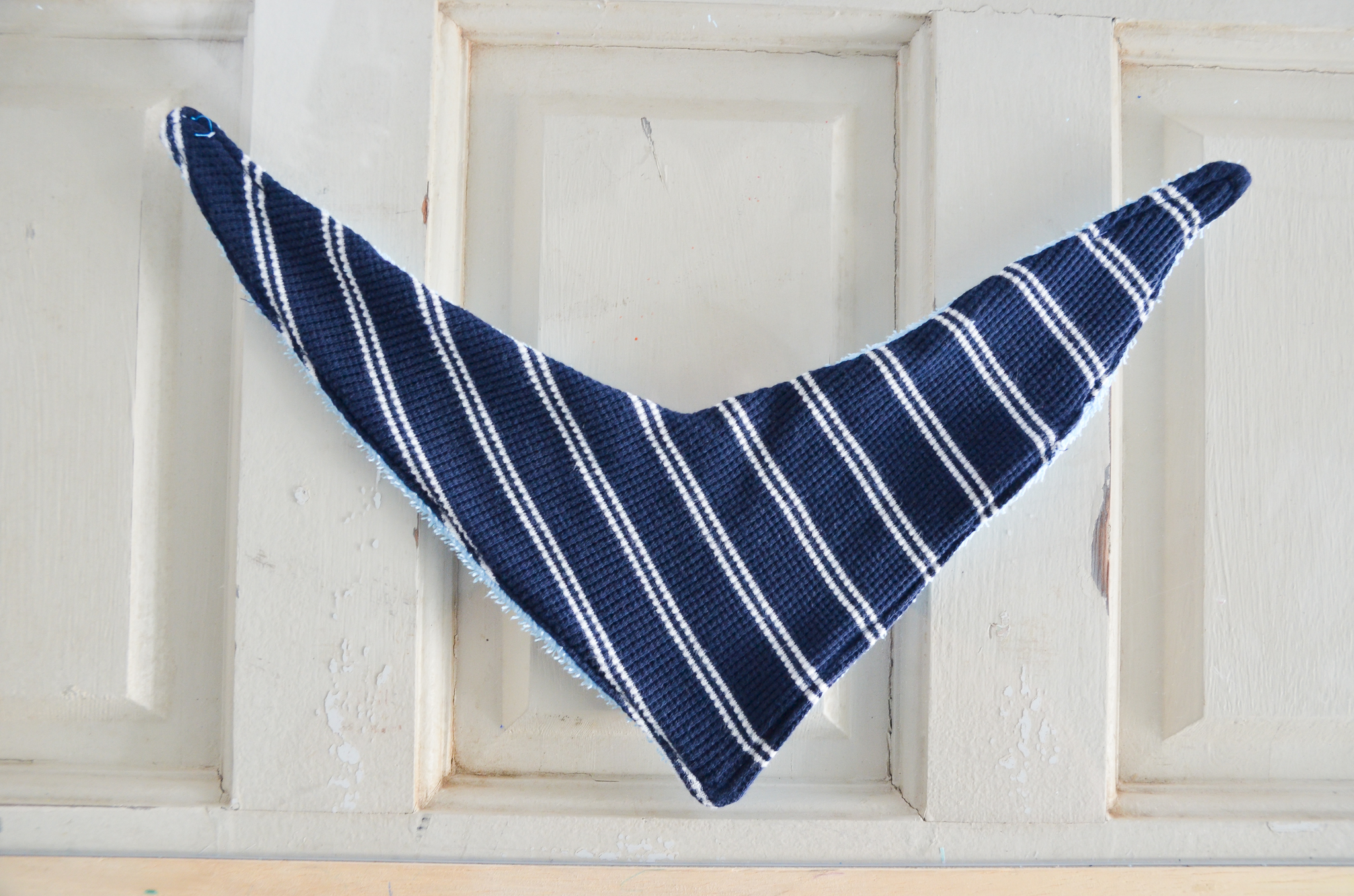 diy-how-to-sew-a-bandana-bib-project-nursery