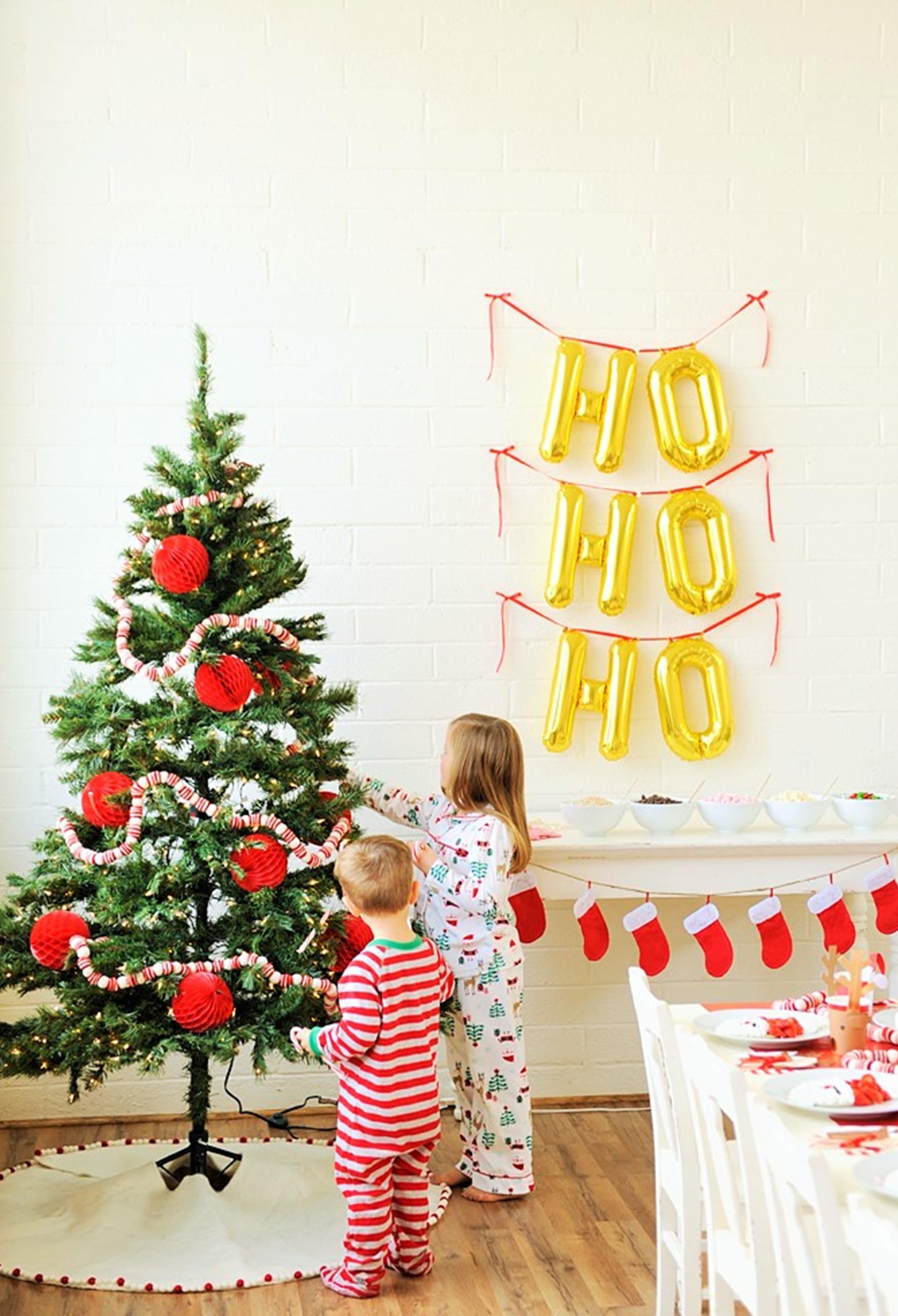 Christmas Tree with Ho Ho Ho balloons