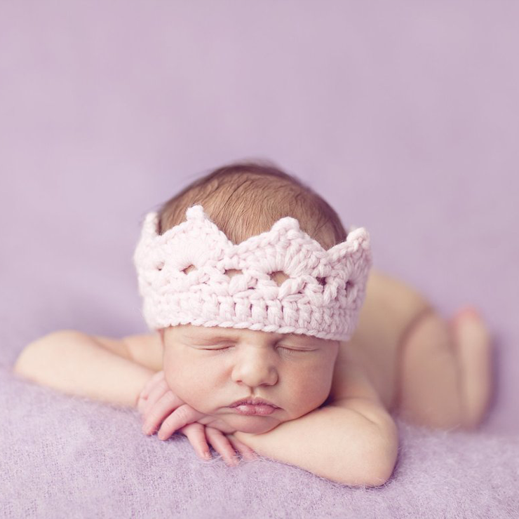 Knit Crown for Baby