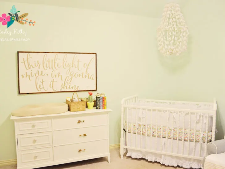 Mint and Gold Soothing Nursery