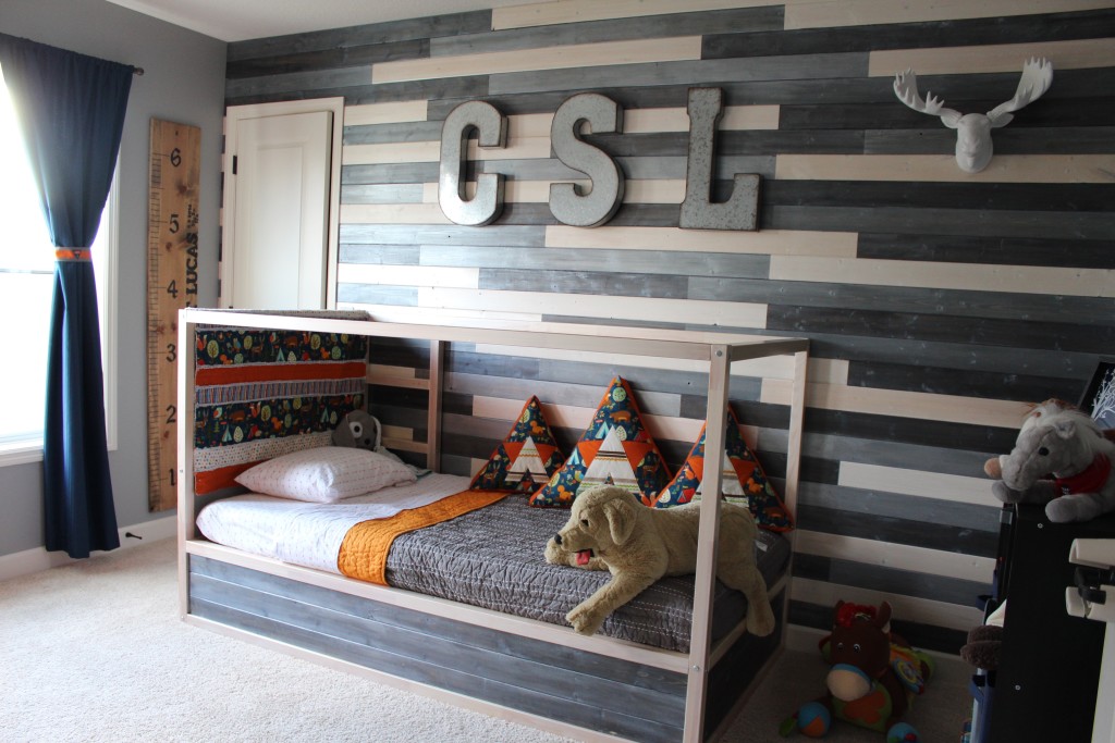 Chase's Woodland Toddler Room Featuring DIY Metallic Wood Wall ...