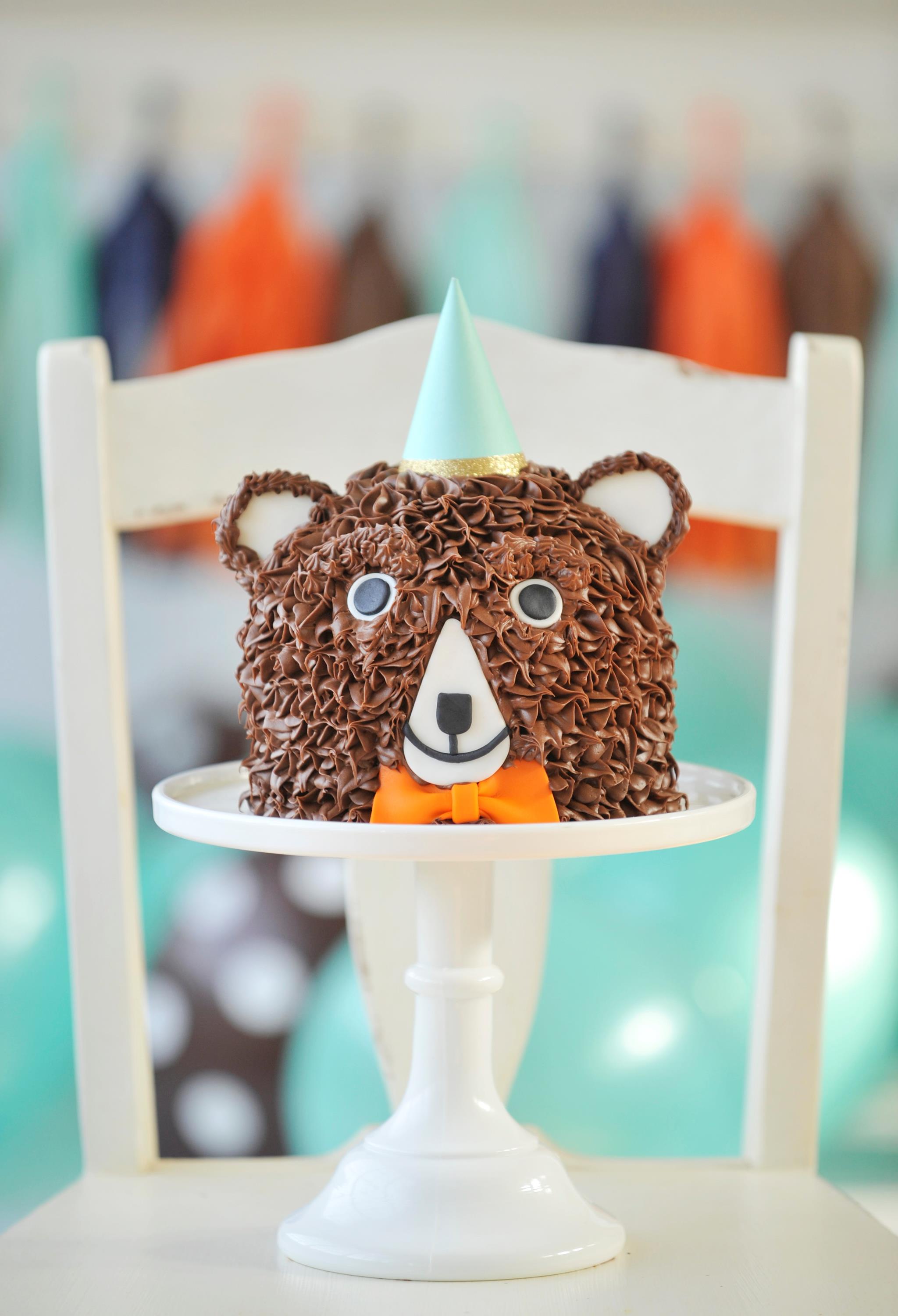 Bear Birthday Party Cake