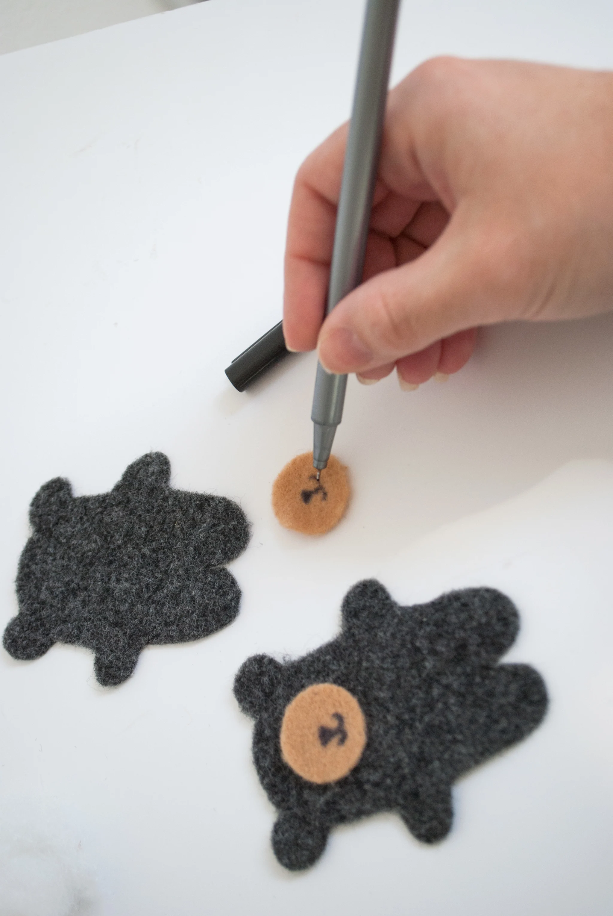 Felt Baby Mobile Tutorial