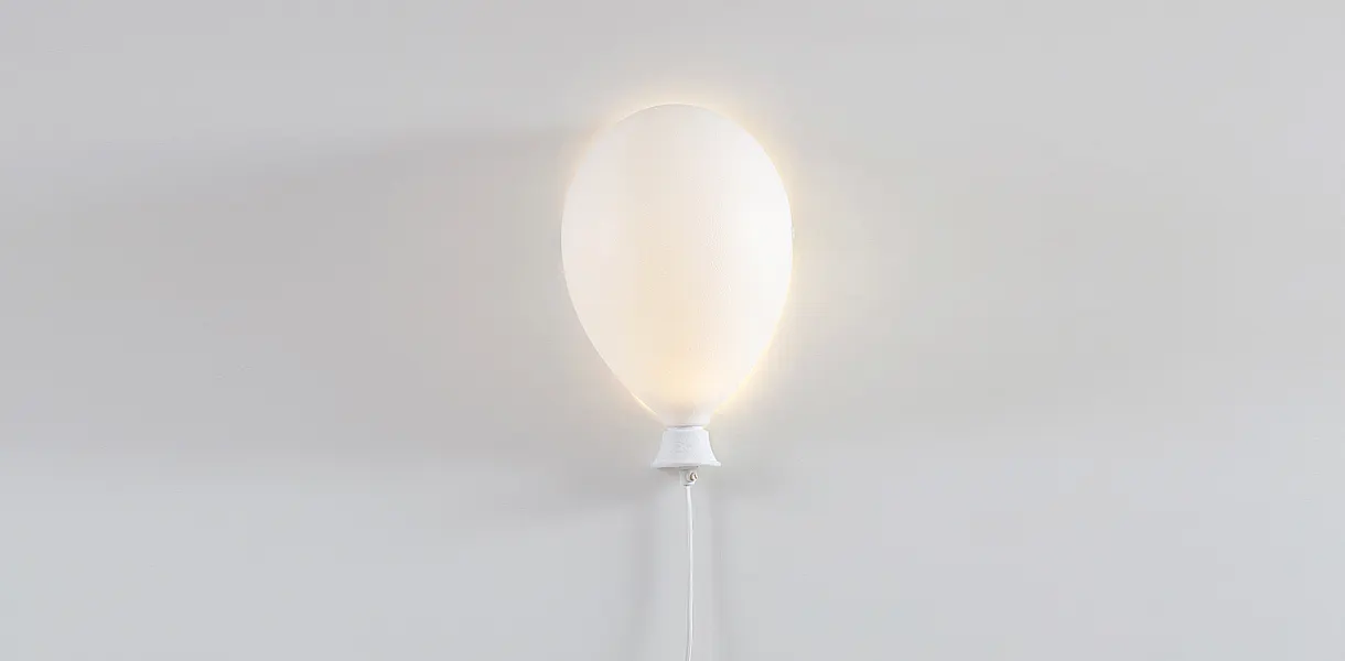 Balloon Lamp from Haoshi Design