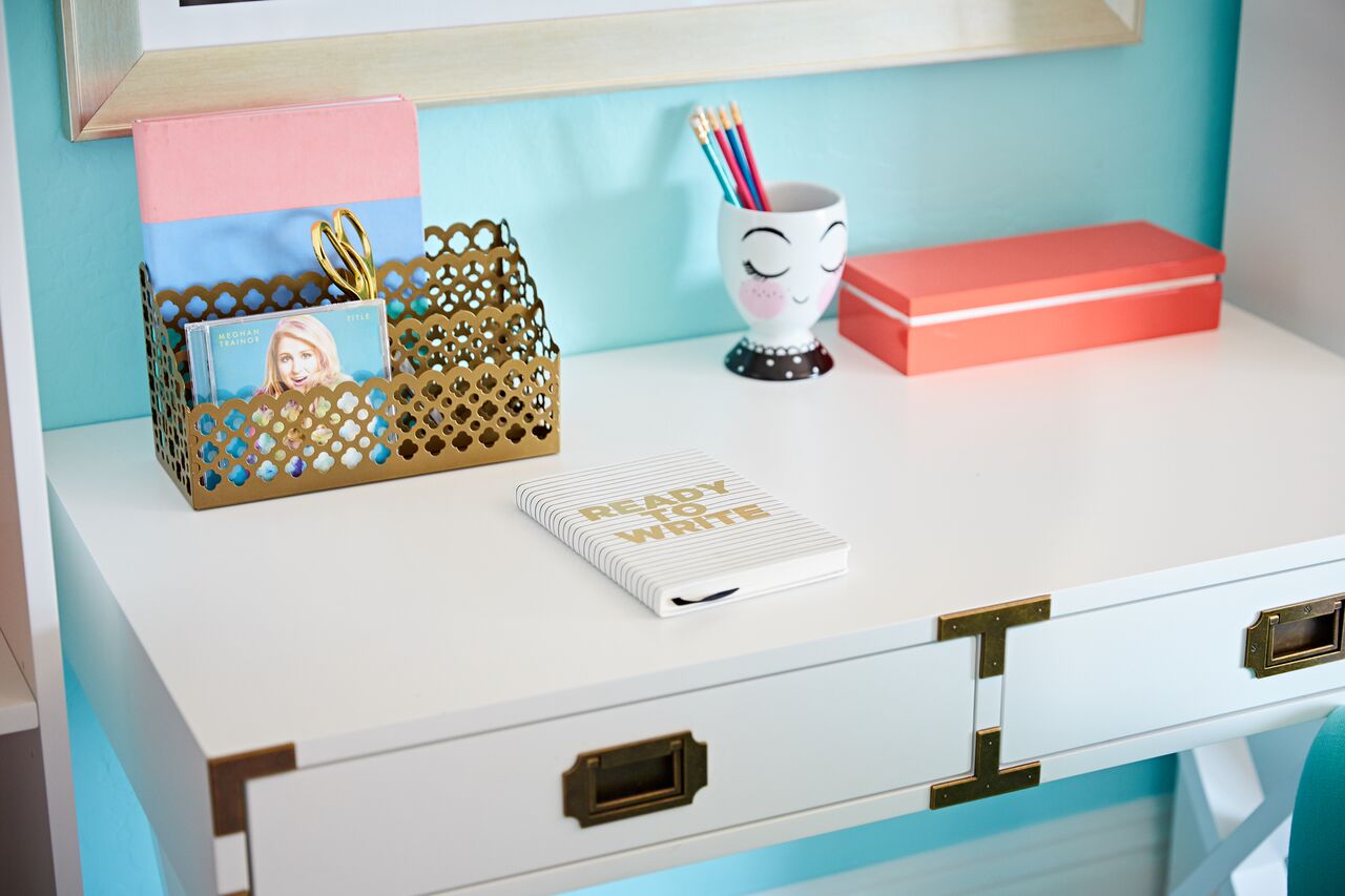 Tween Desk