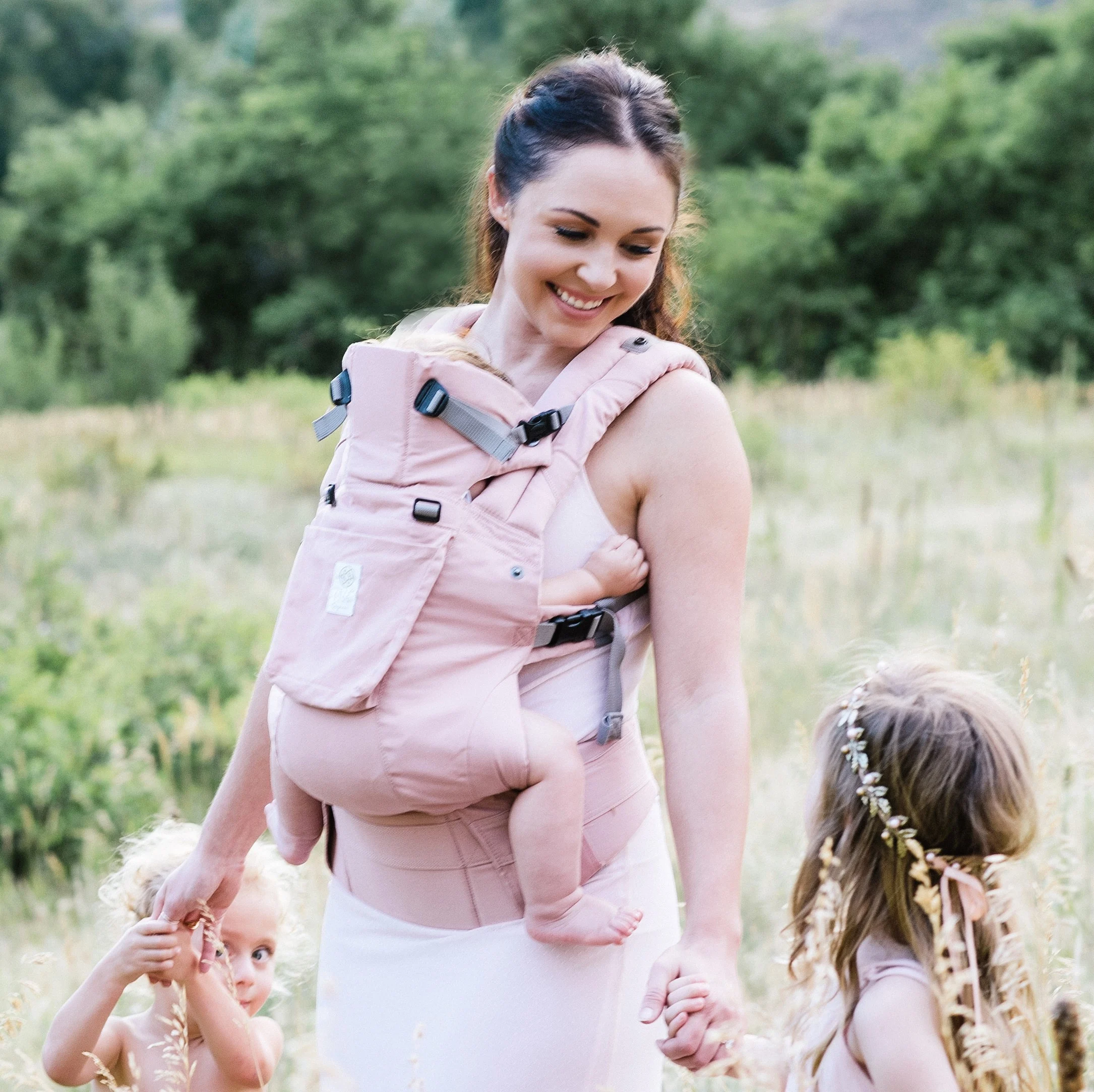 LÍLLÉbaby's Organic COMPLETE Carrier - Blushing Pink