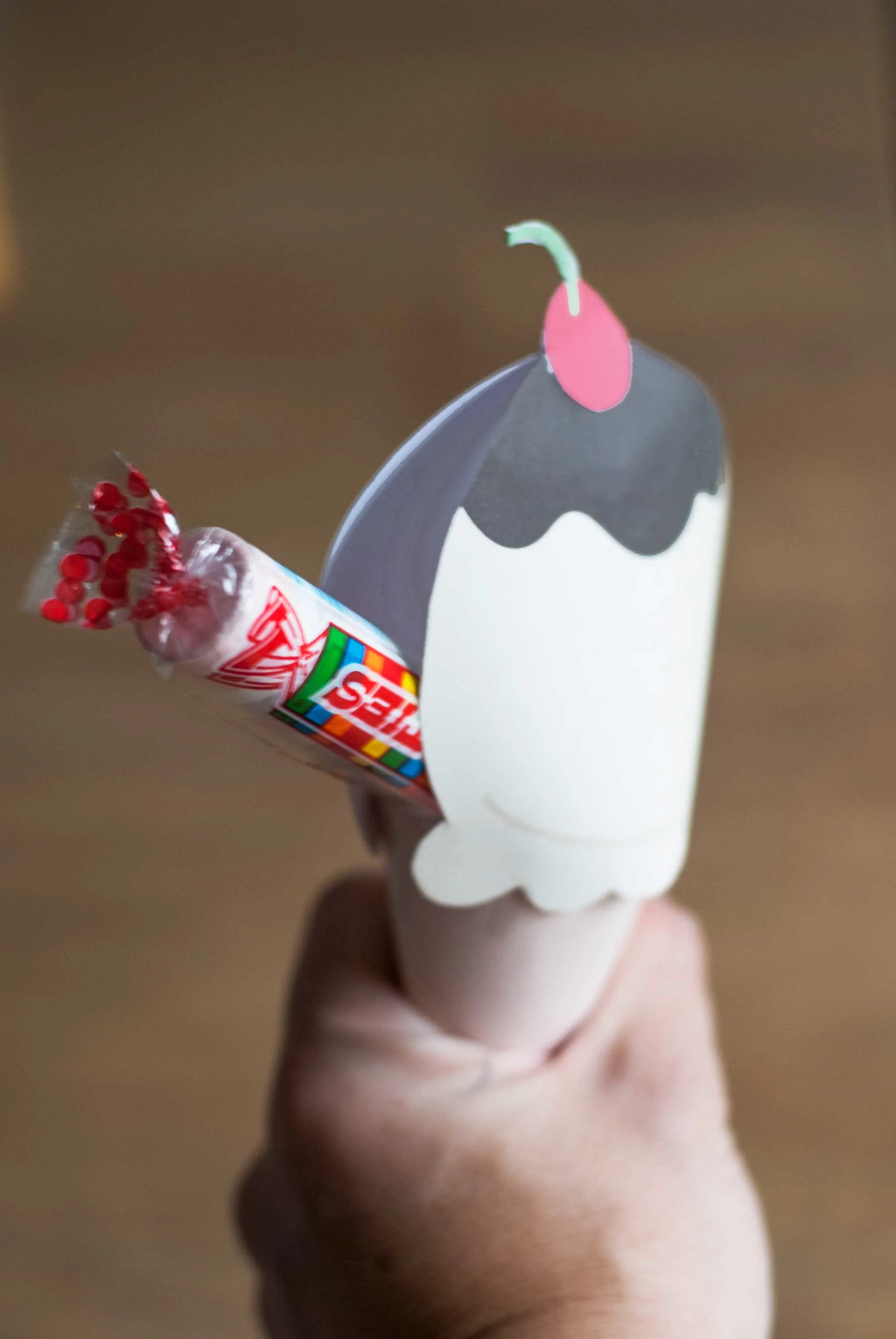 DIY Ice Cream Cone Favor Box