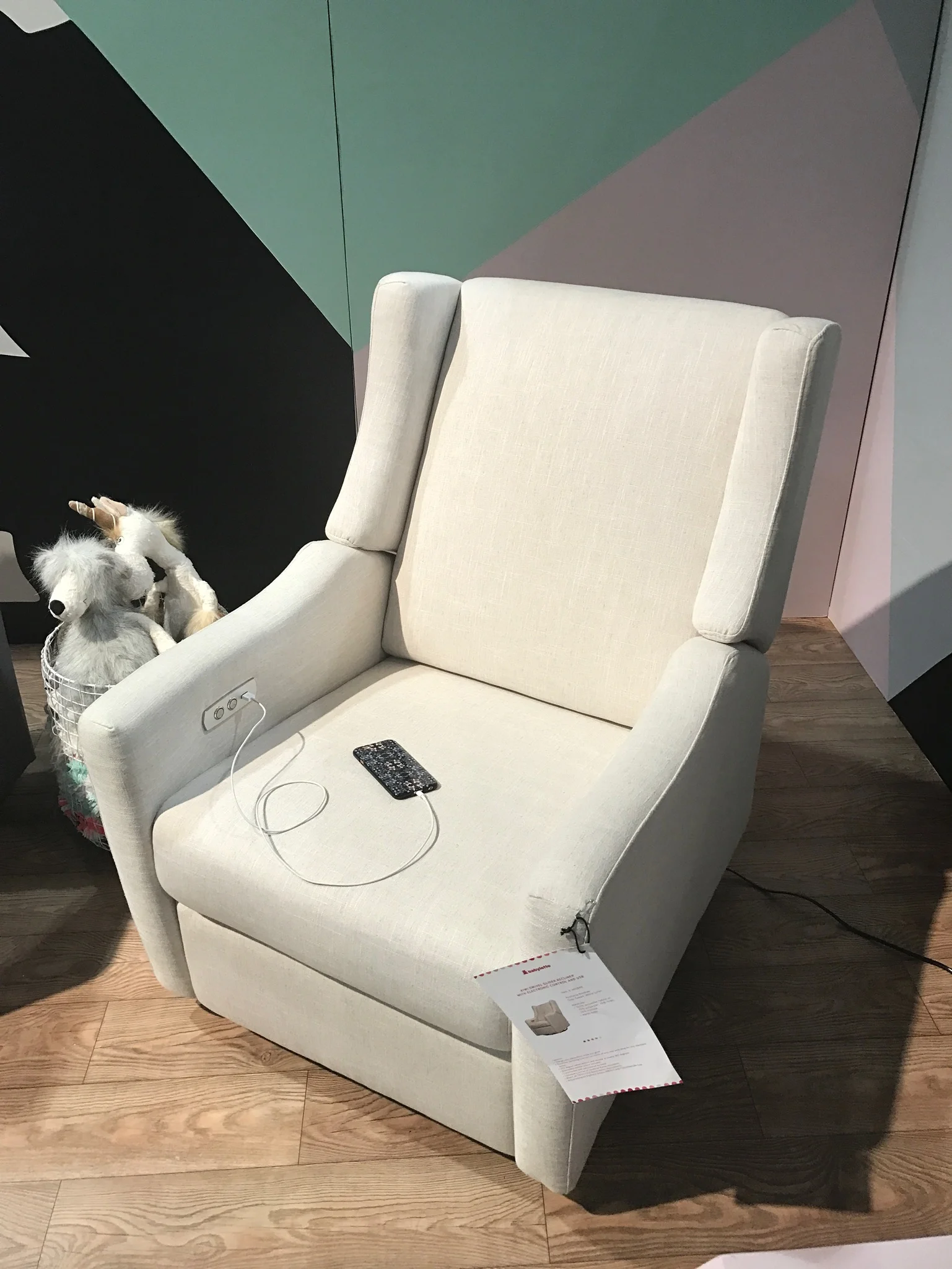 MDB Kiwi Glider with Built-In Charger from Babyletto