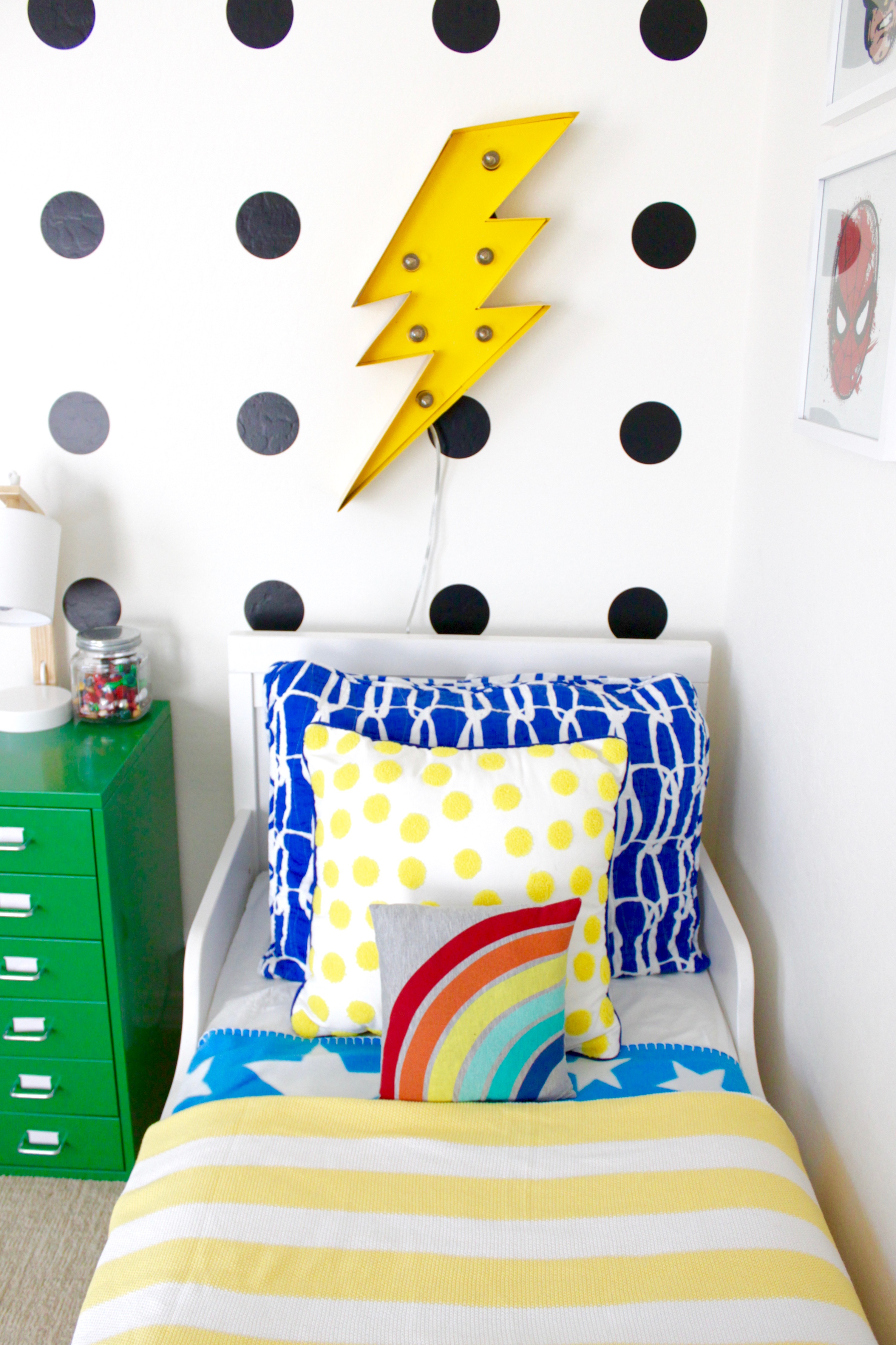 kids superhero bedroom