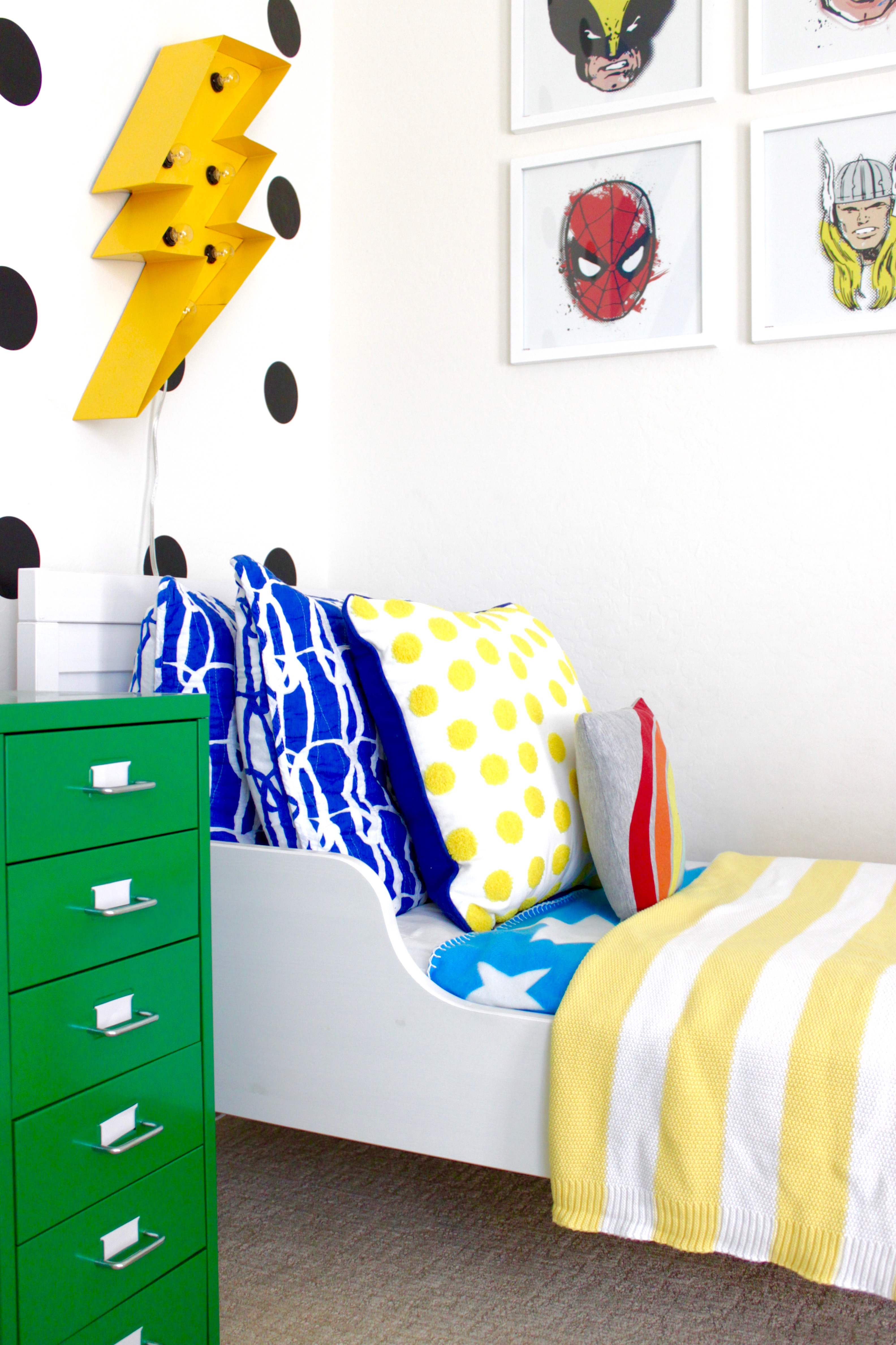 kids superhero bedroom