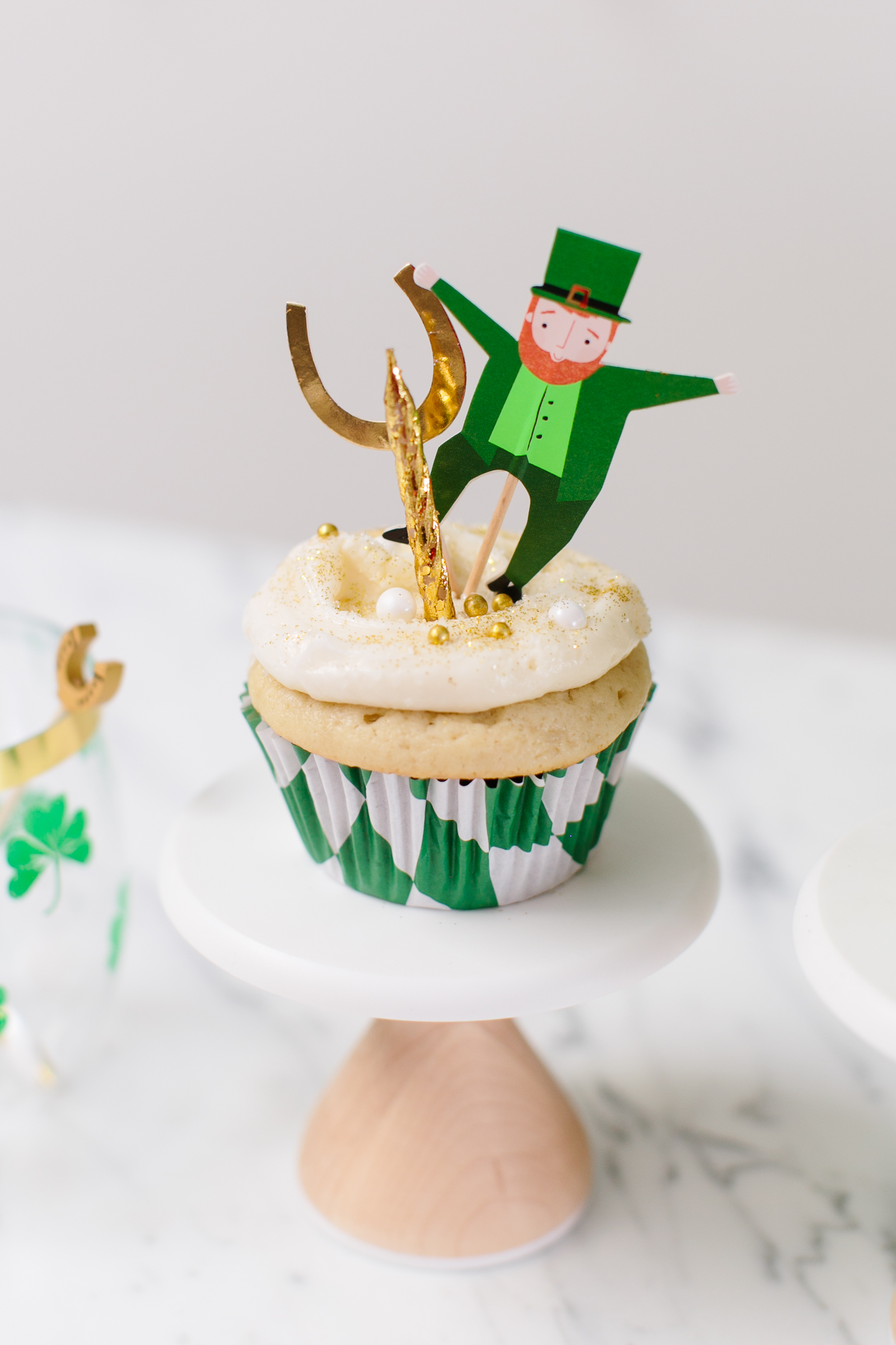 St. Patrick's Day Cupcake Kit