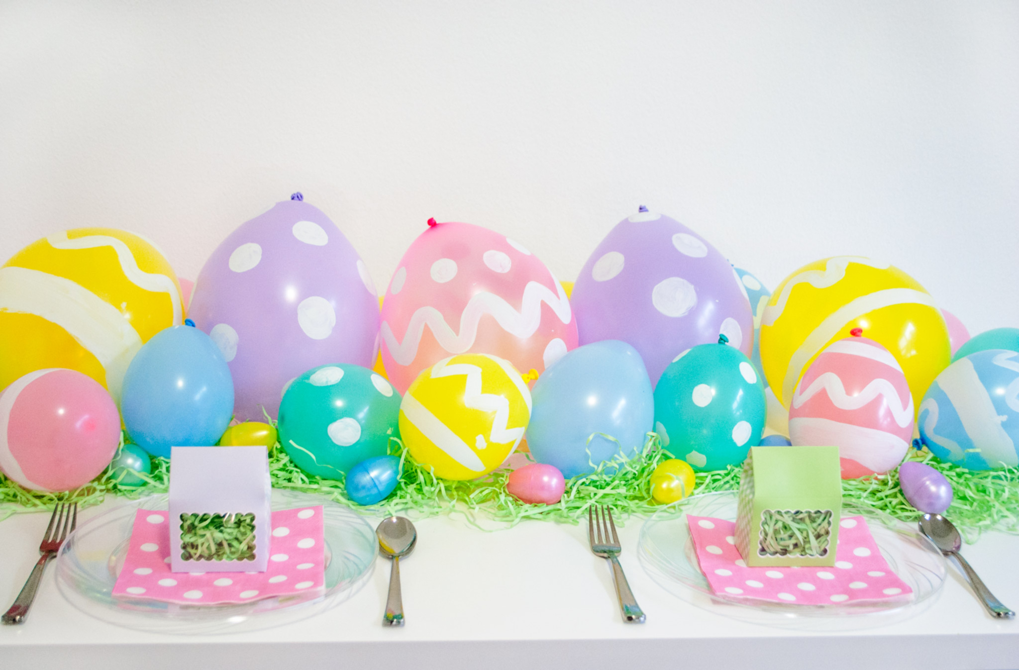 DIY Easter Egg Balloon Table Runner - Project Nursery