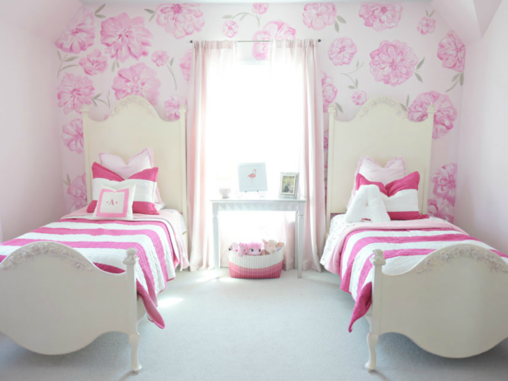 Floral Flamingo Bedroom by emyad POW Round Up Hero