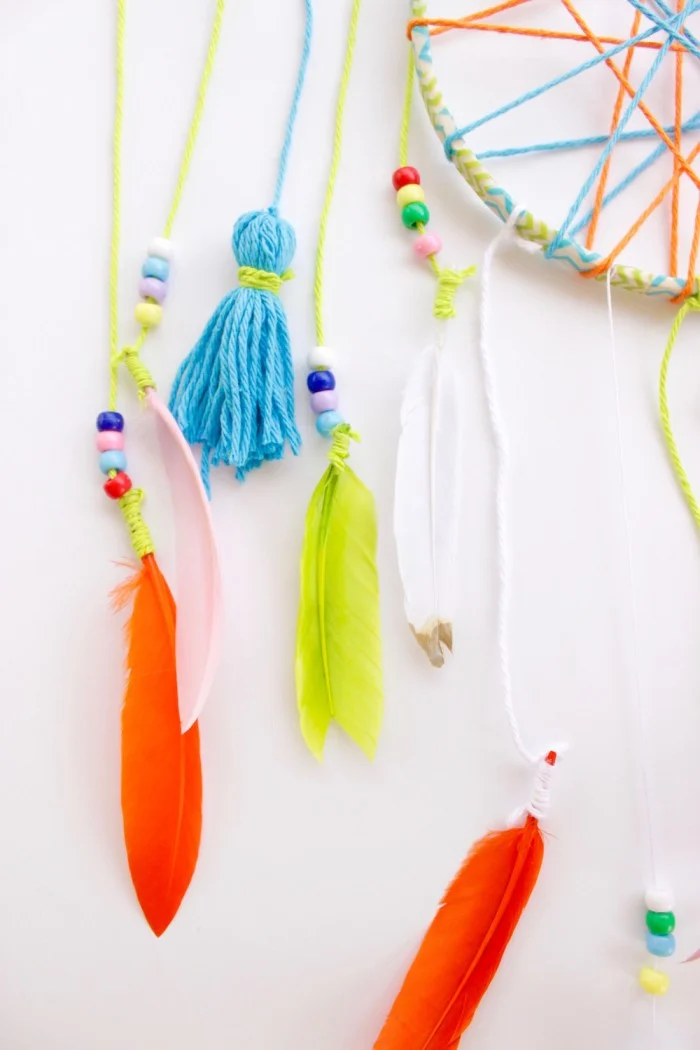 Make Your Own Dreamcatcher - Pretty Collected