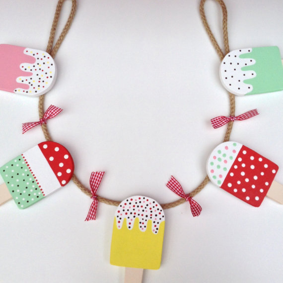 Wooden Lollipop Garland from Daisymooo on Etsy