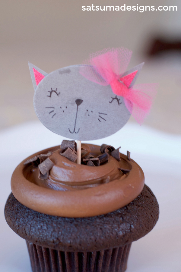 DIY Kitty Cupcake Topper