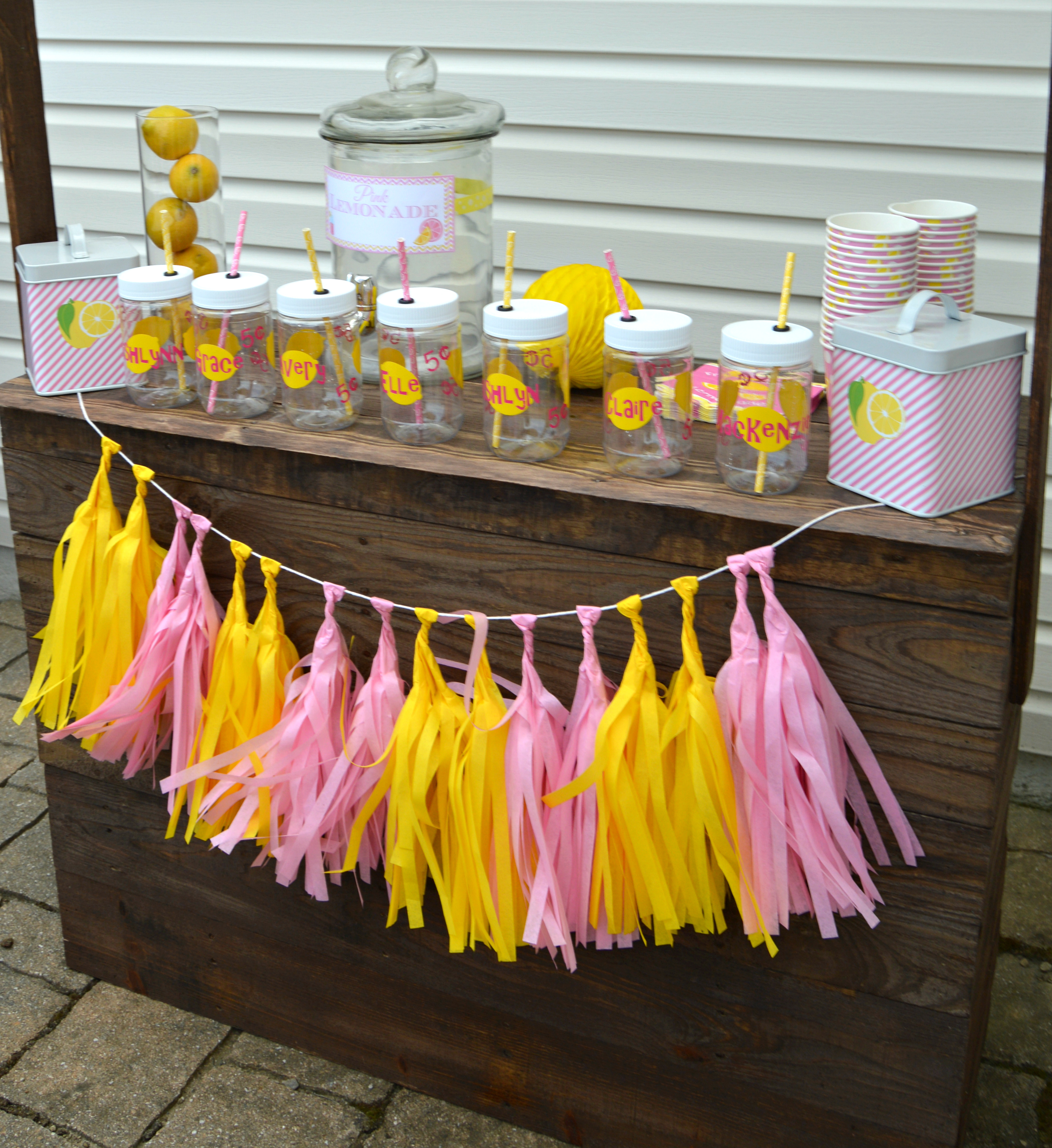 Lemonade Party - Celebrateindetail.com