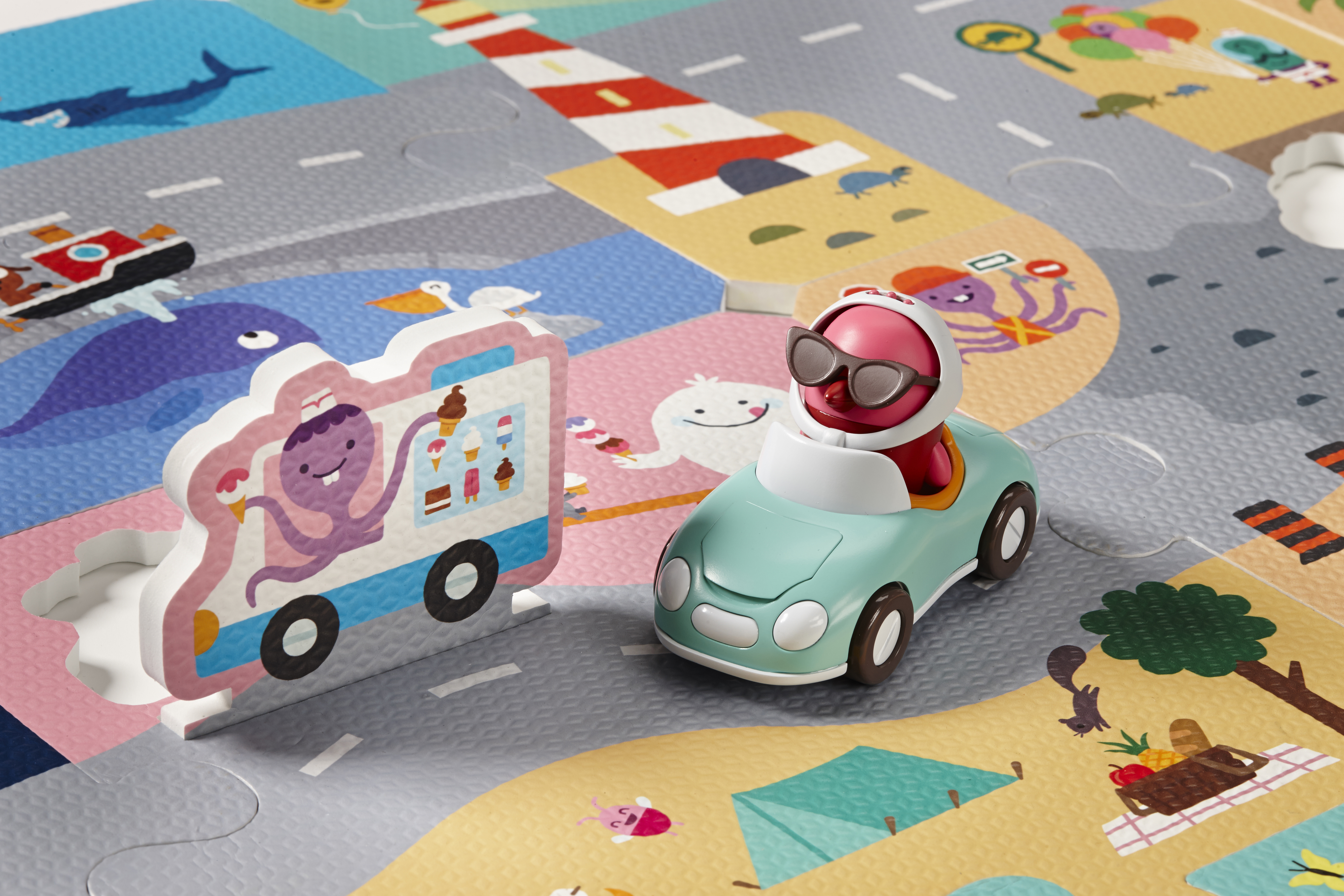 Robin's Road Trip Puzzle Mat by Sago Mini