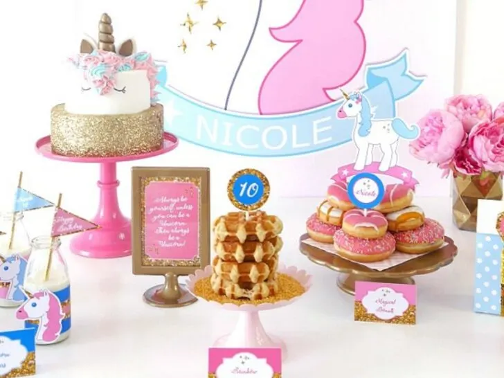 hero unicorn-birthday-party-ideas-dessetts-table-decor