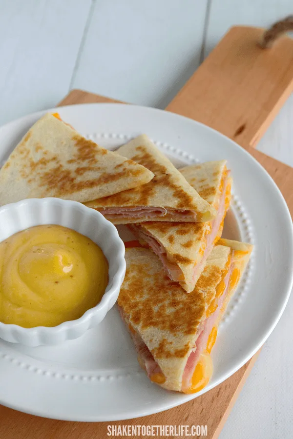 lunch-box-quesadillas-ham-colby-jack-honey-mustard