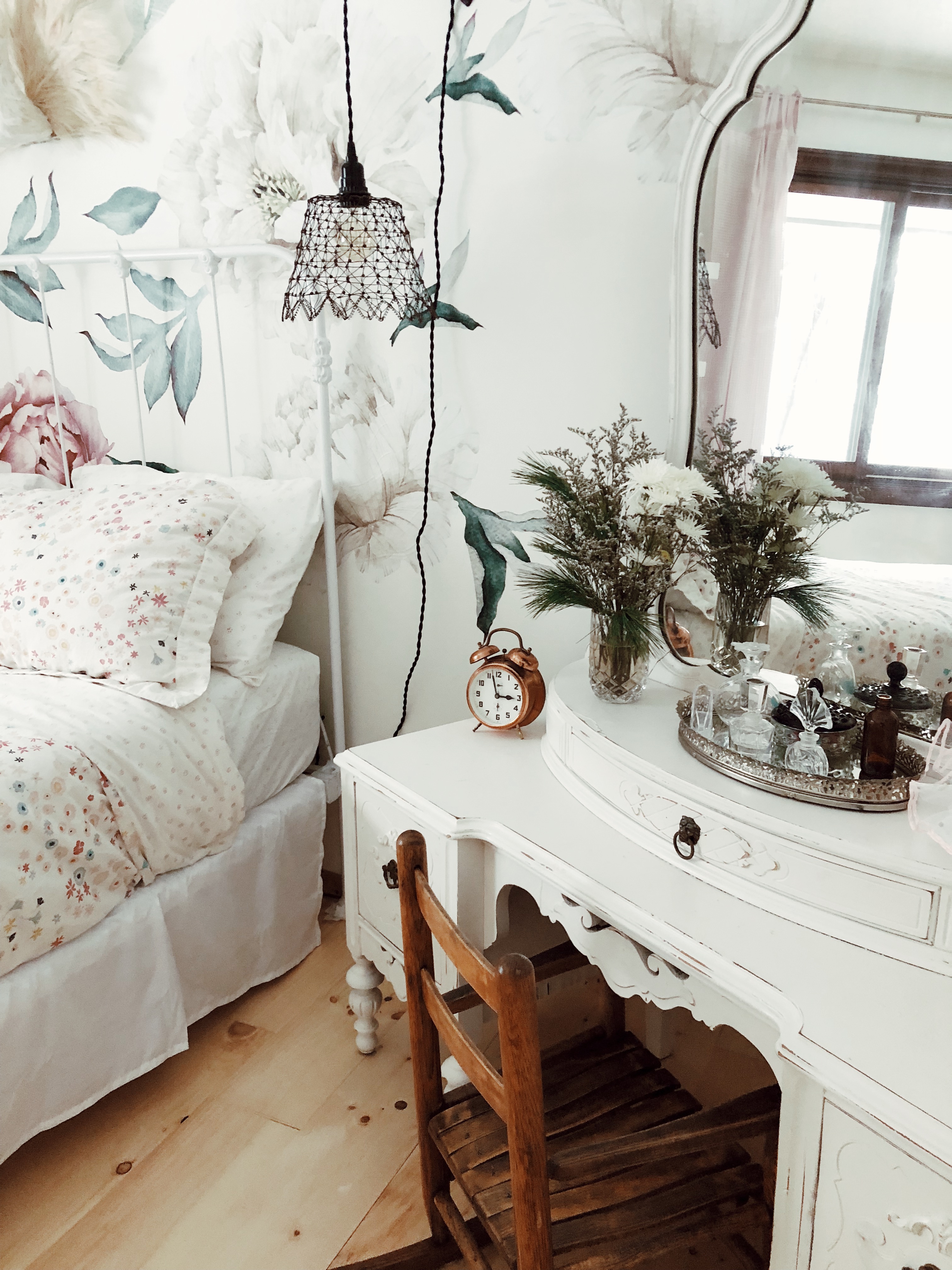 Vintage Inspired Big Girl's Room