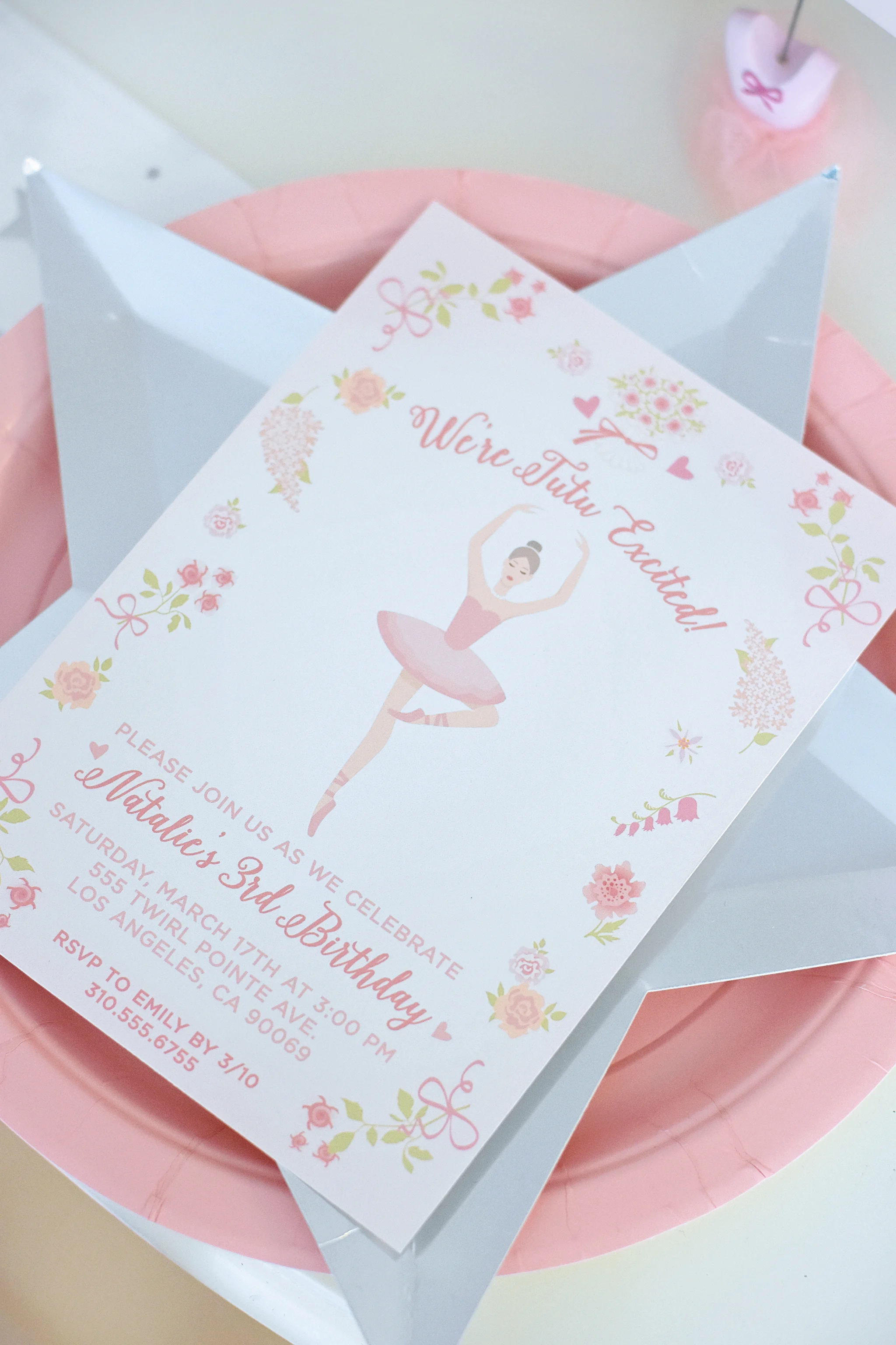 These printable invitations are "Tutu" cute!