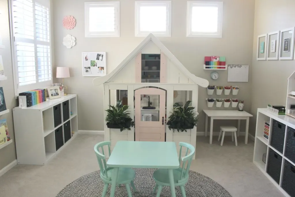 Pretty in Pastels Playhouse