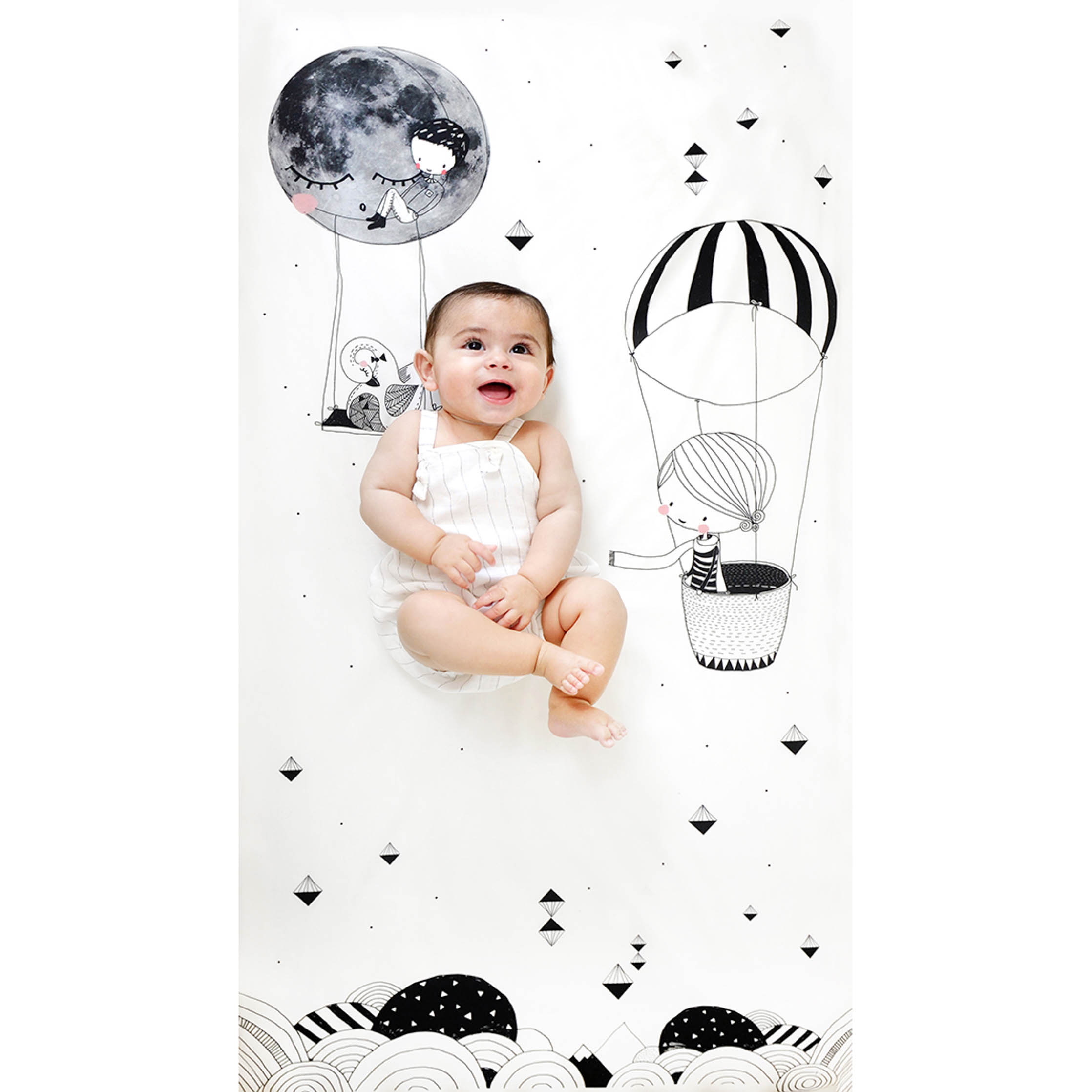 Frieda and the Balloon Crib Sheet