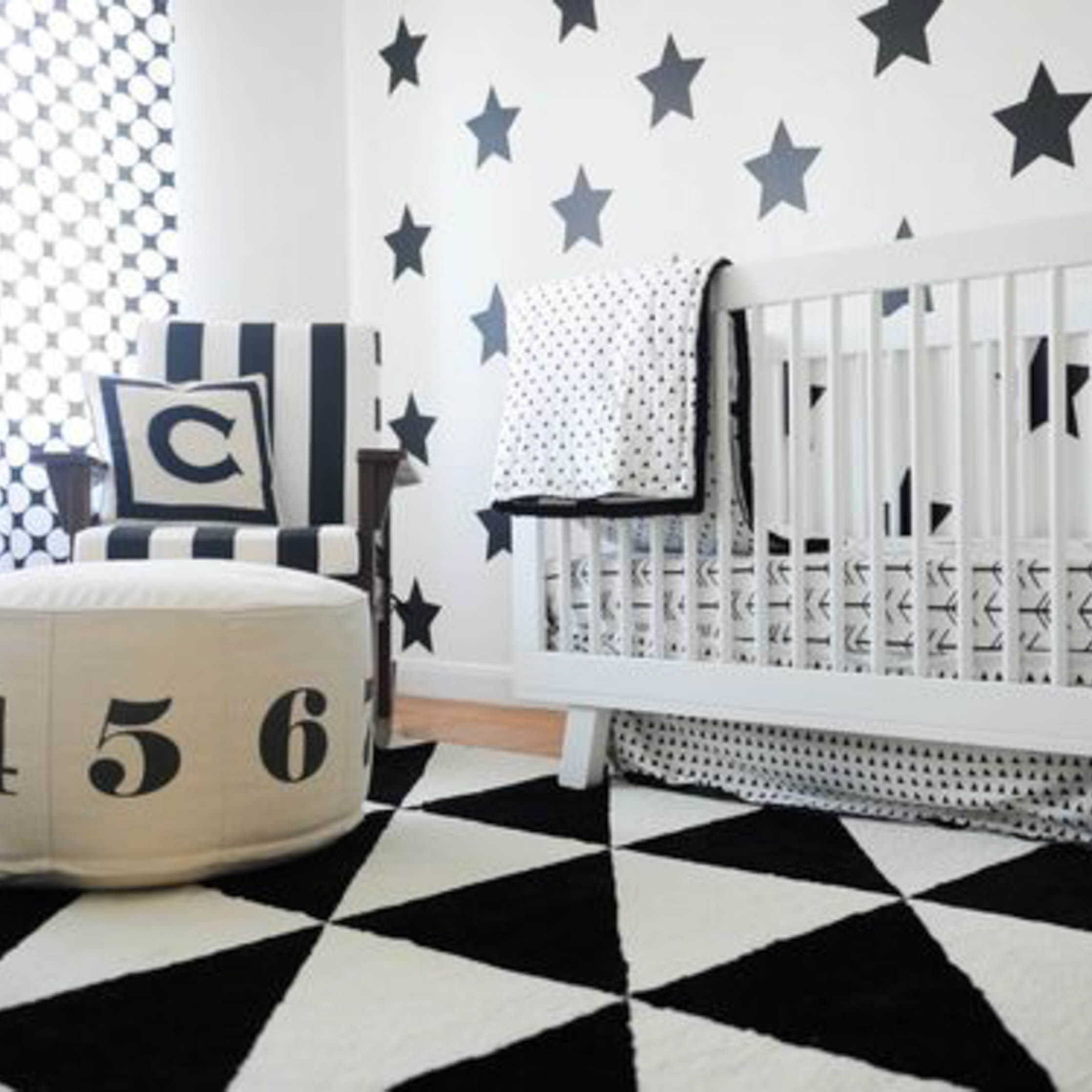30 Black and White Looks for a Monochrome Design