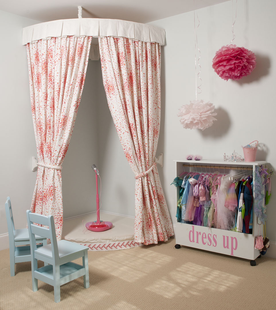 Setting Up a DIY Dress Up Station for Kids - The Homes I Have Made