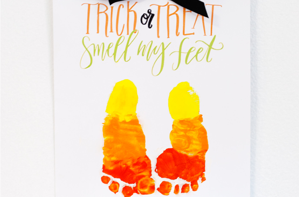 trick-or-treat-smell-my-feet-footprint-keepsake-with-free-printable