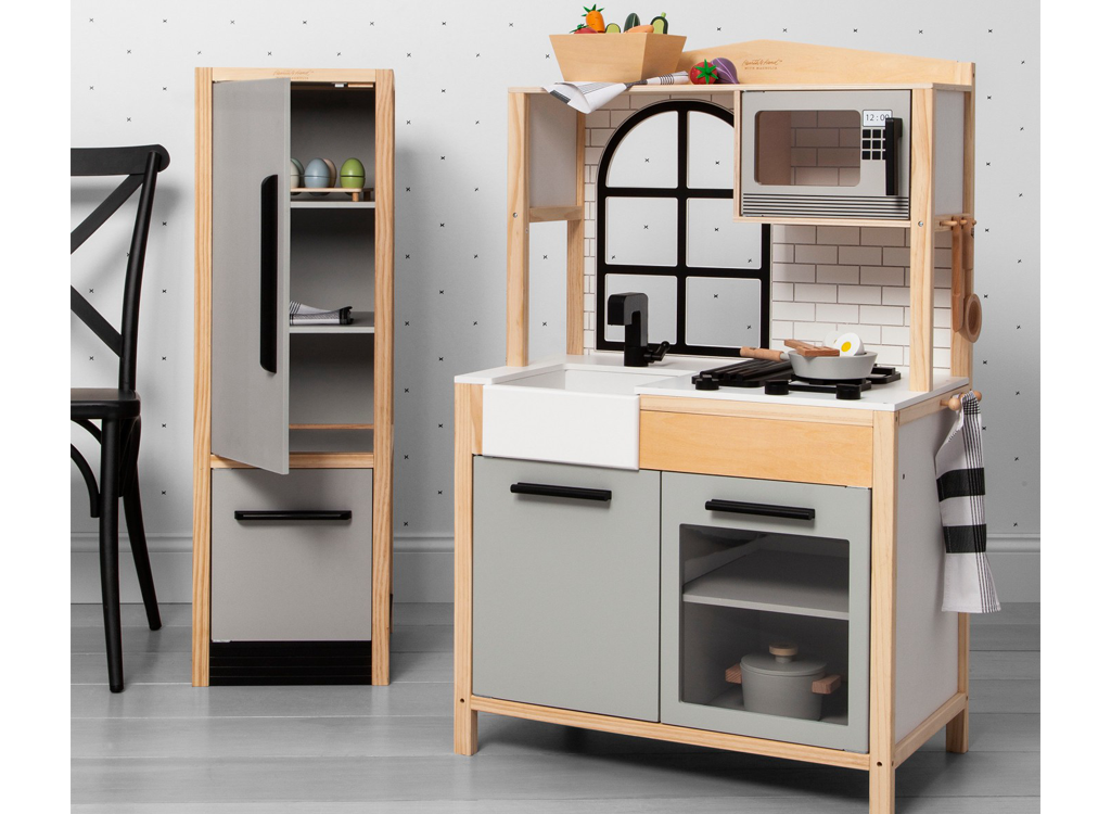 sloan play kitchen