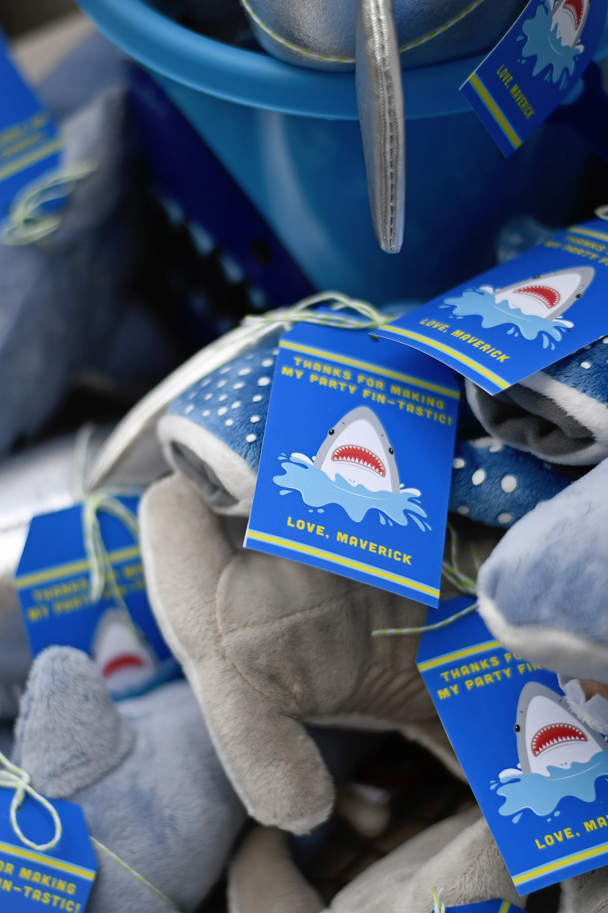 shark party - goody bag tags