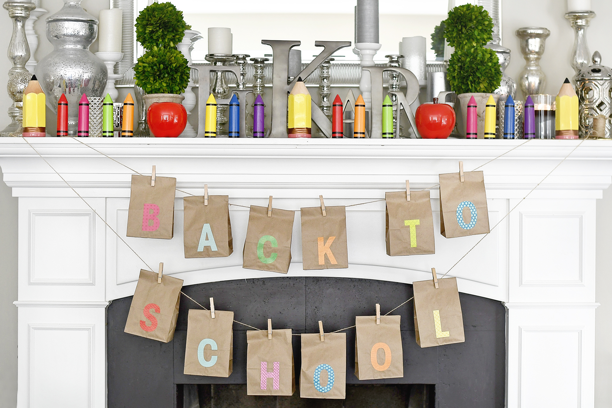 DIY Back to School Lunch Sack Banner