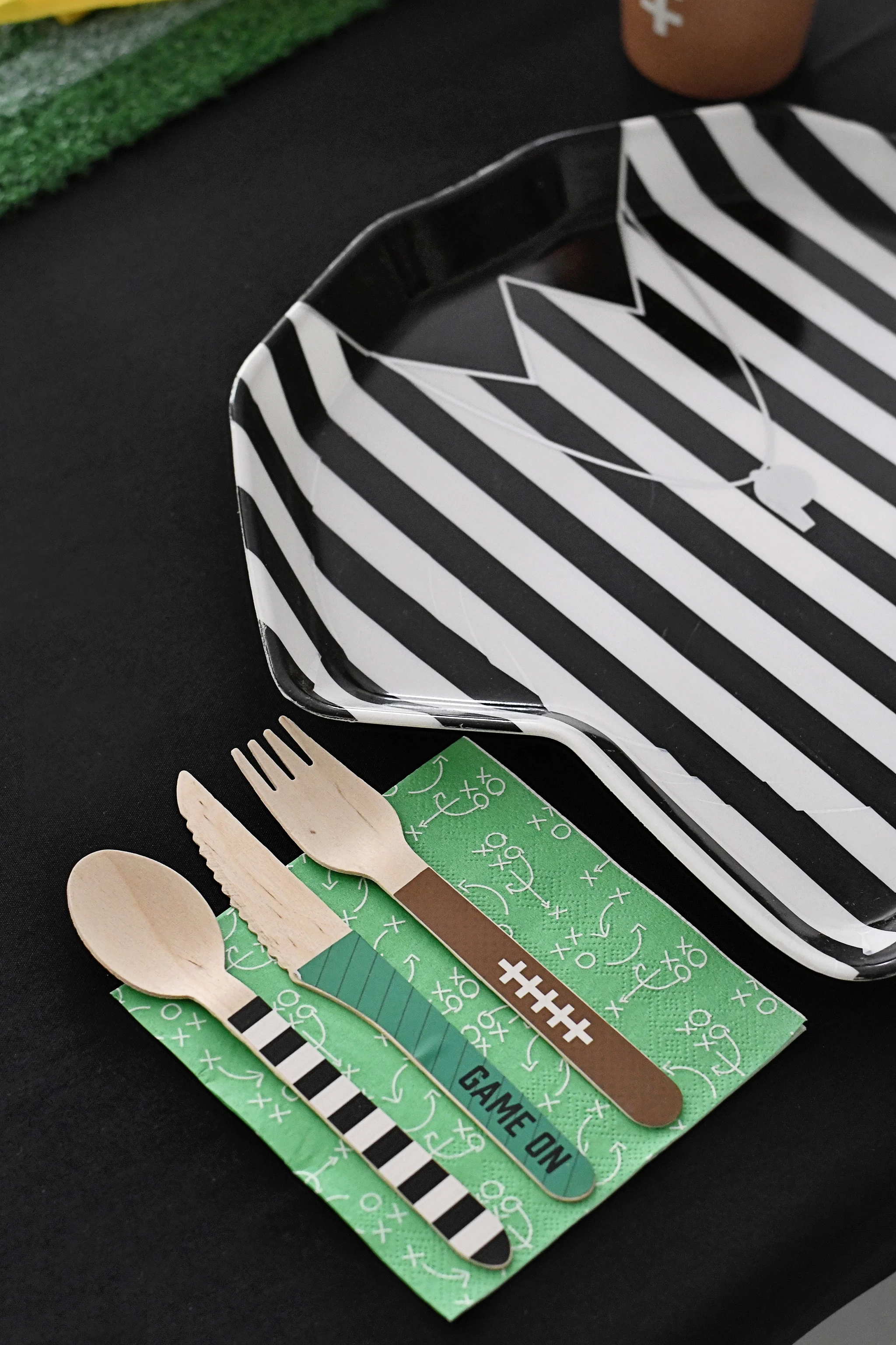 Football-themed place settings