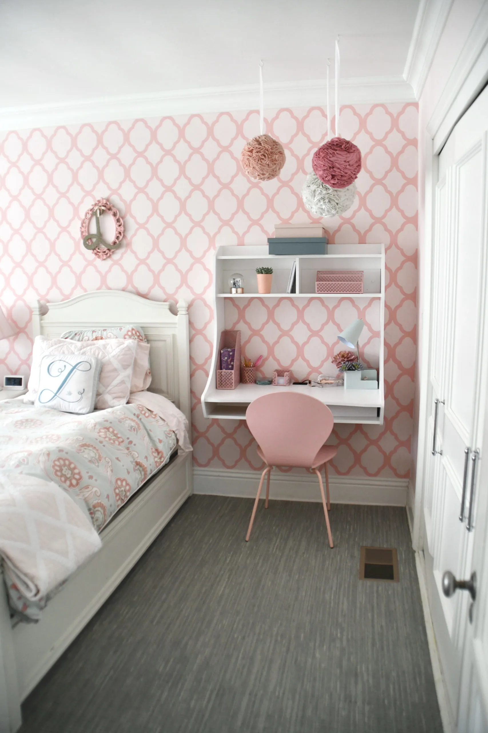 Mounted Wall Desks make room for trundles underneath beds