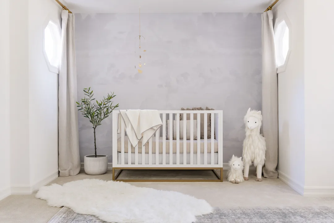 Cloud themed shop baby room