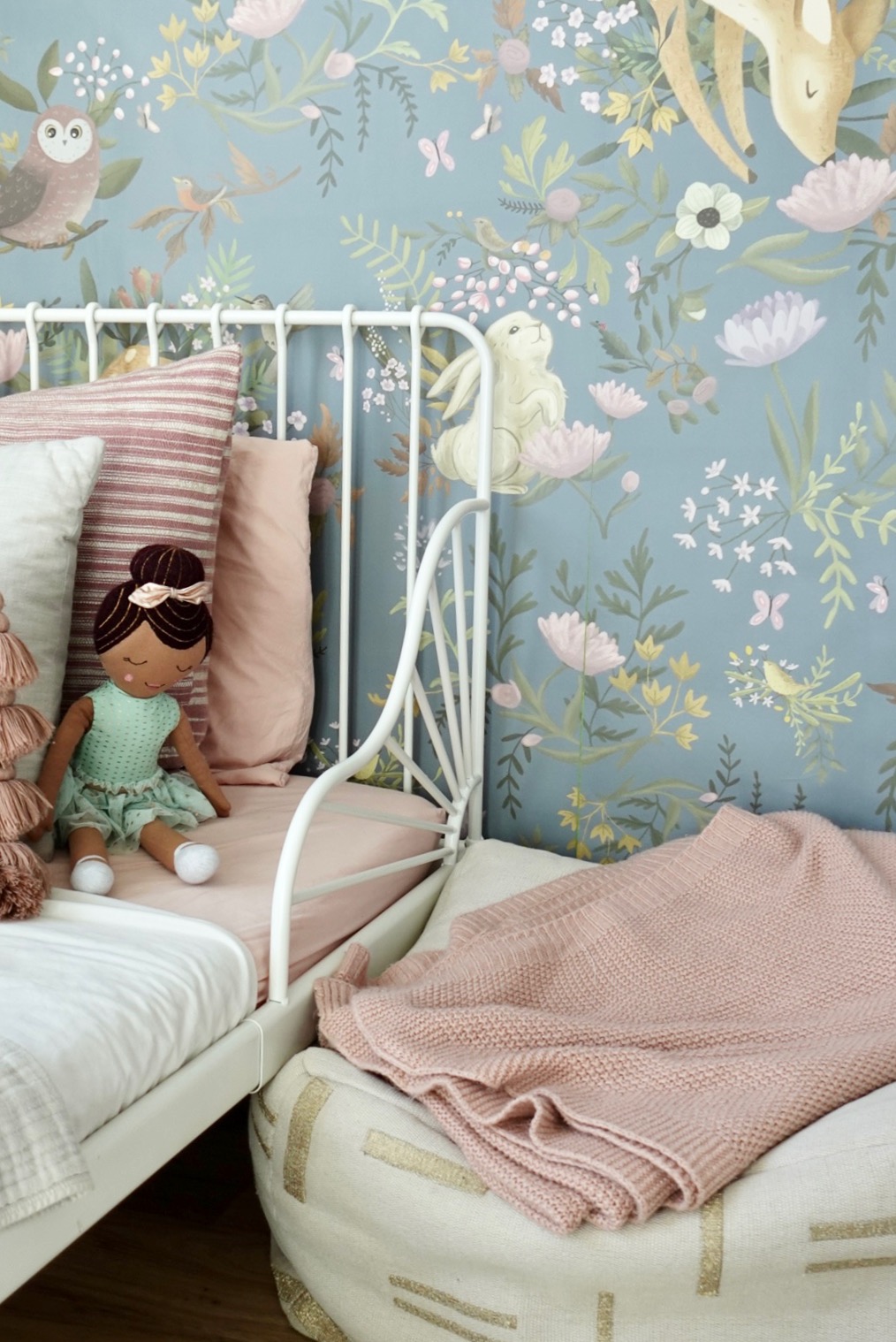 Ava's daisy inspired girls bedroom - Just A Mamma
