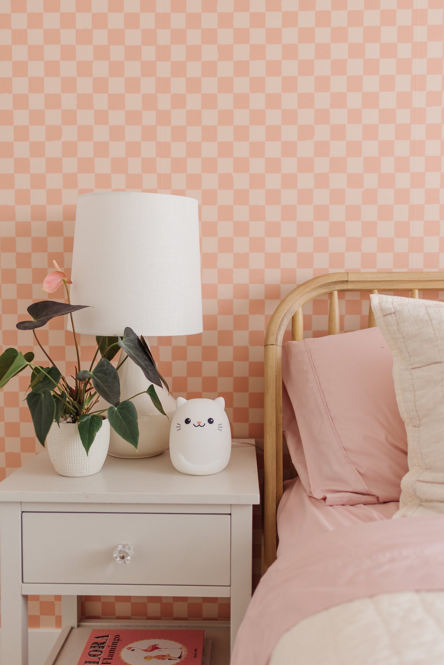 Checked Wallpaper in Girl's Room - Design Trends